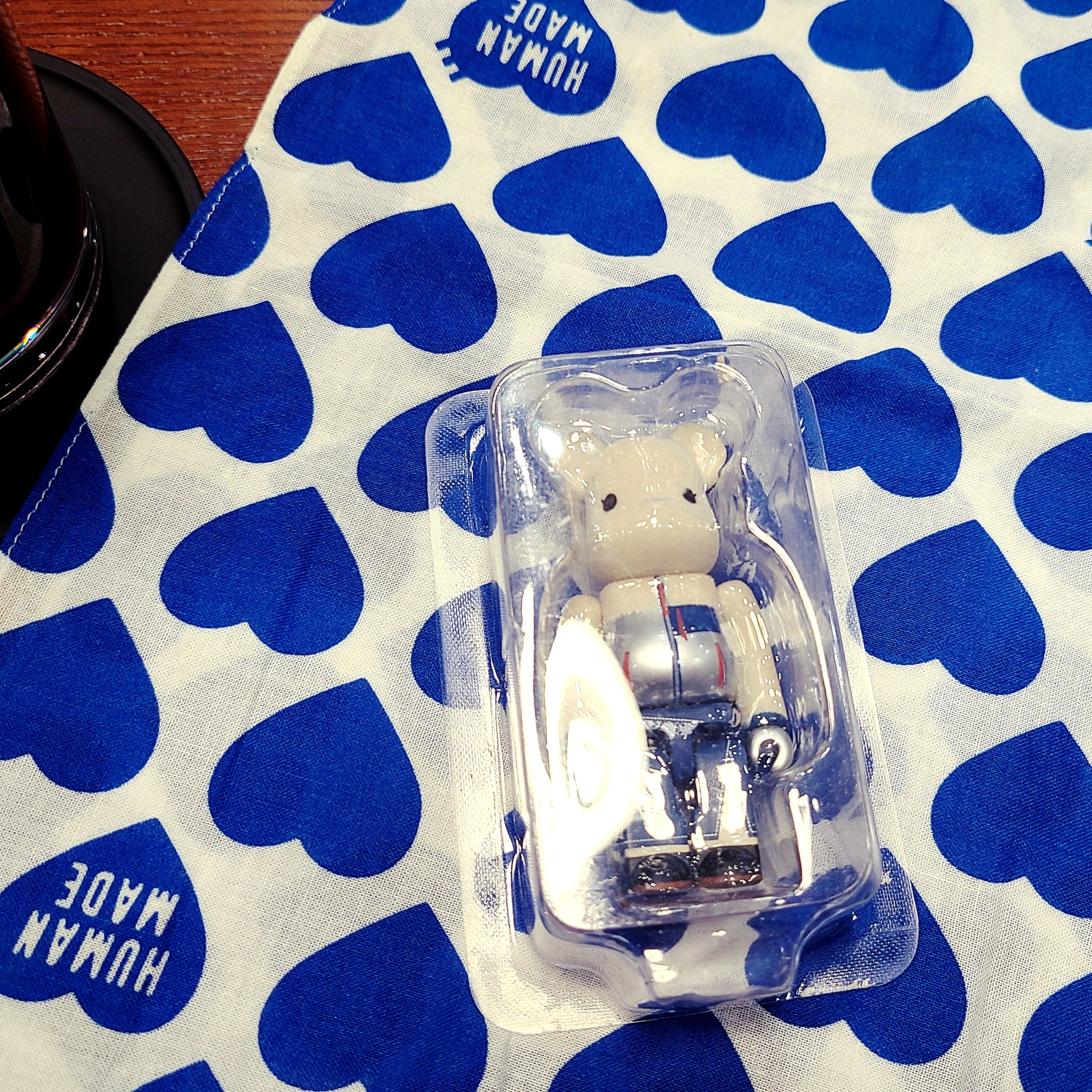 Bearbrick x Sacai 2017 Ver. 100% & 400% Set, Human Made Big Bandana #2 Navy 착용 스타일 - 4