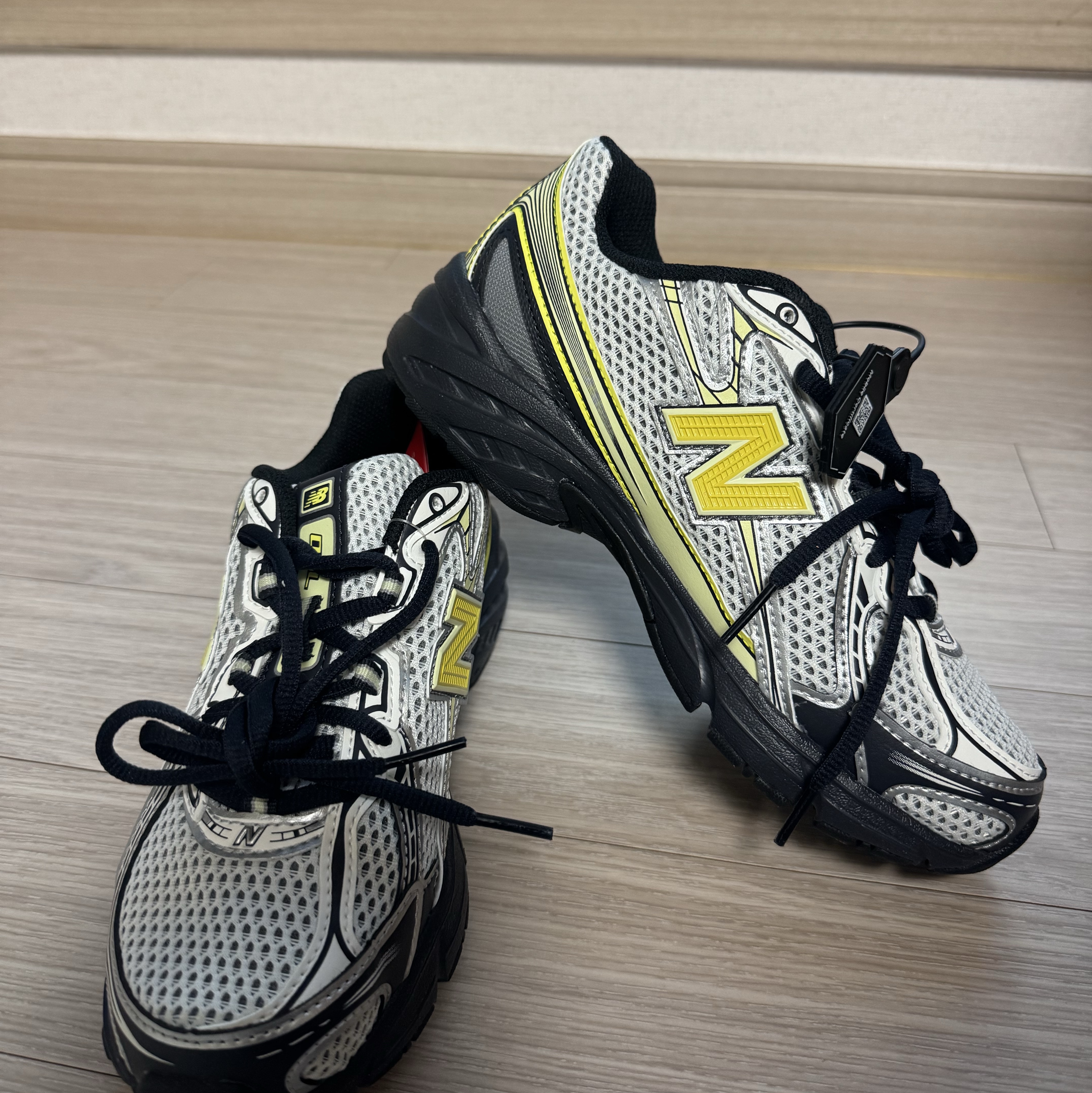 New Balance 740v2 Sea Salt Phantom 착용 스타일
