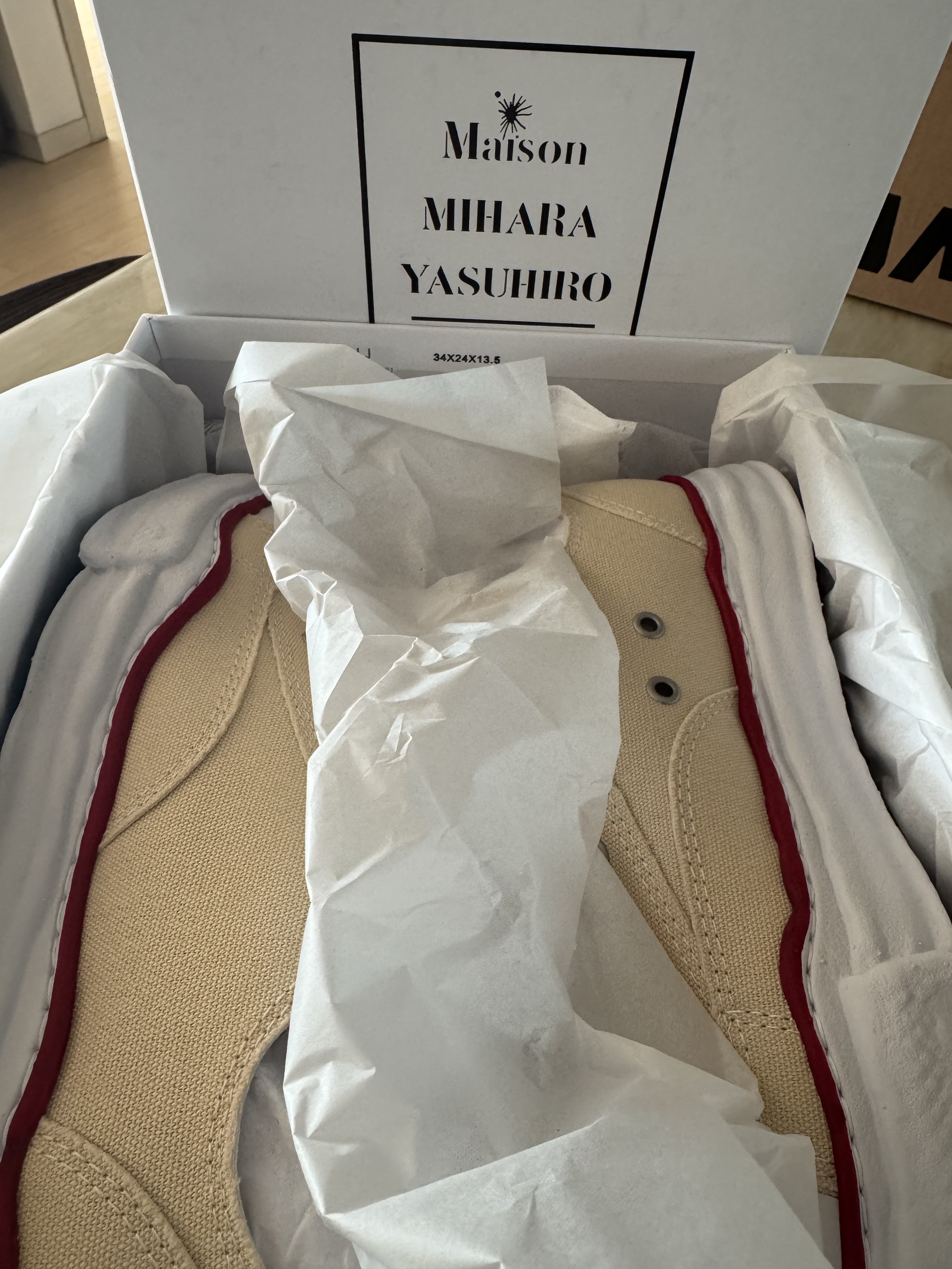 Maison Mihara Yasuhiro Peterson OG Sole Canvas Low-top Sneakers Natural 착용 스타일