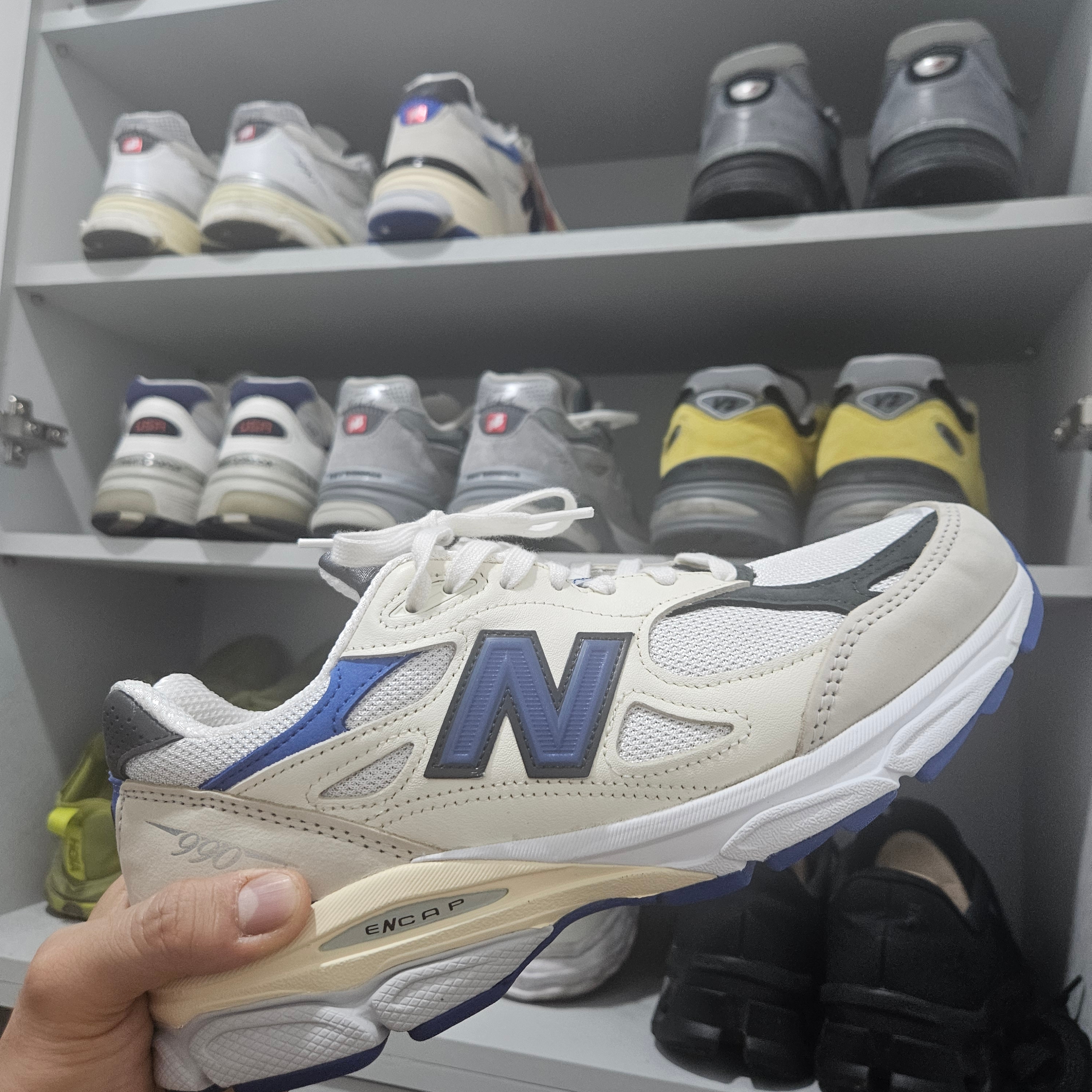New Balance 990v3 Made in USA White Blue 착용 스타일