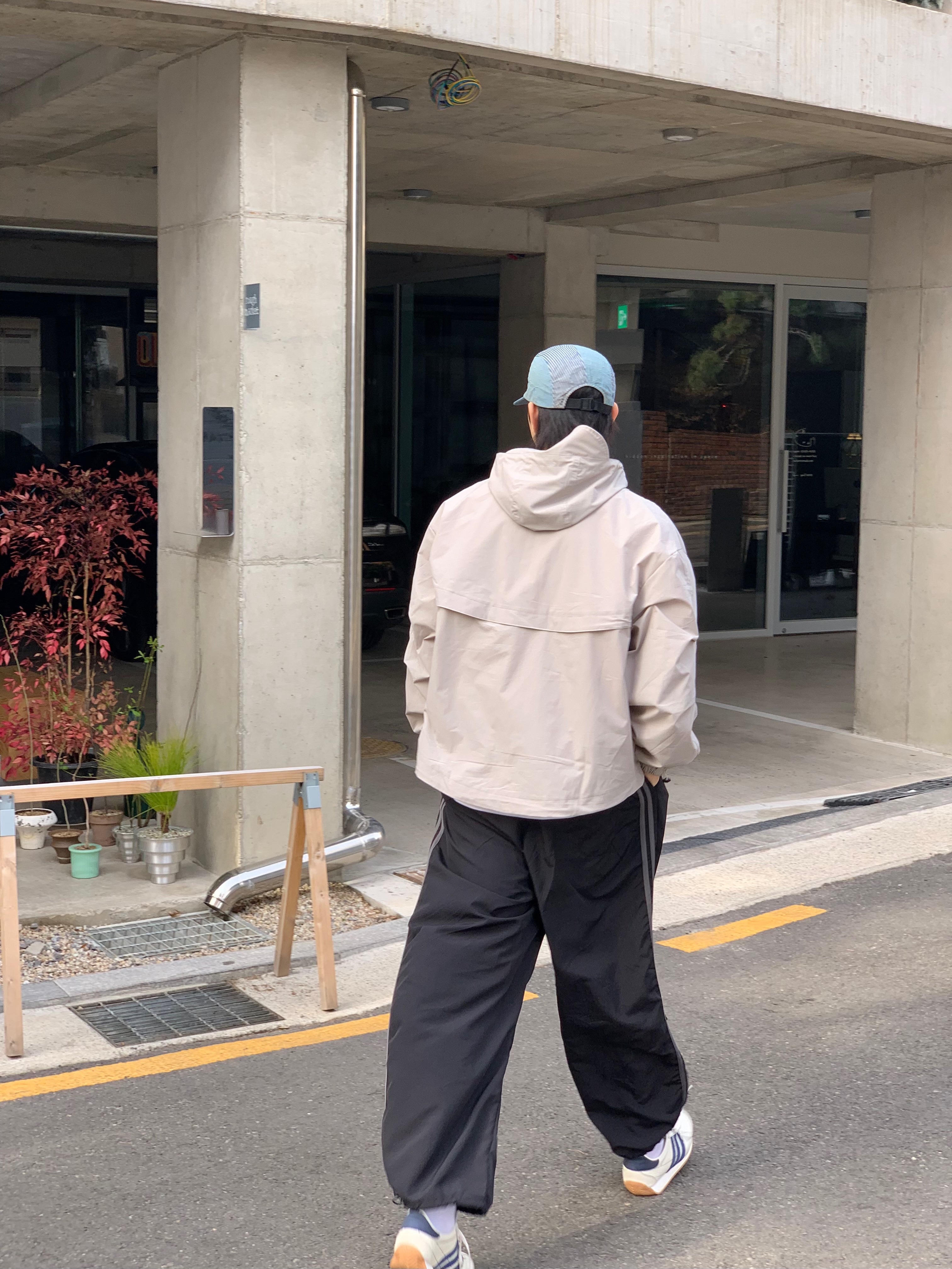 (W) Adidas Country OG Night Indigo Off White 착용 스타일 - 2