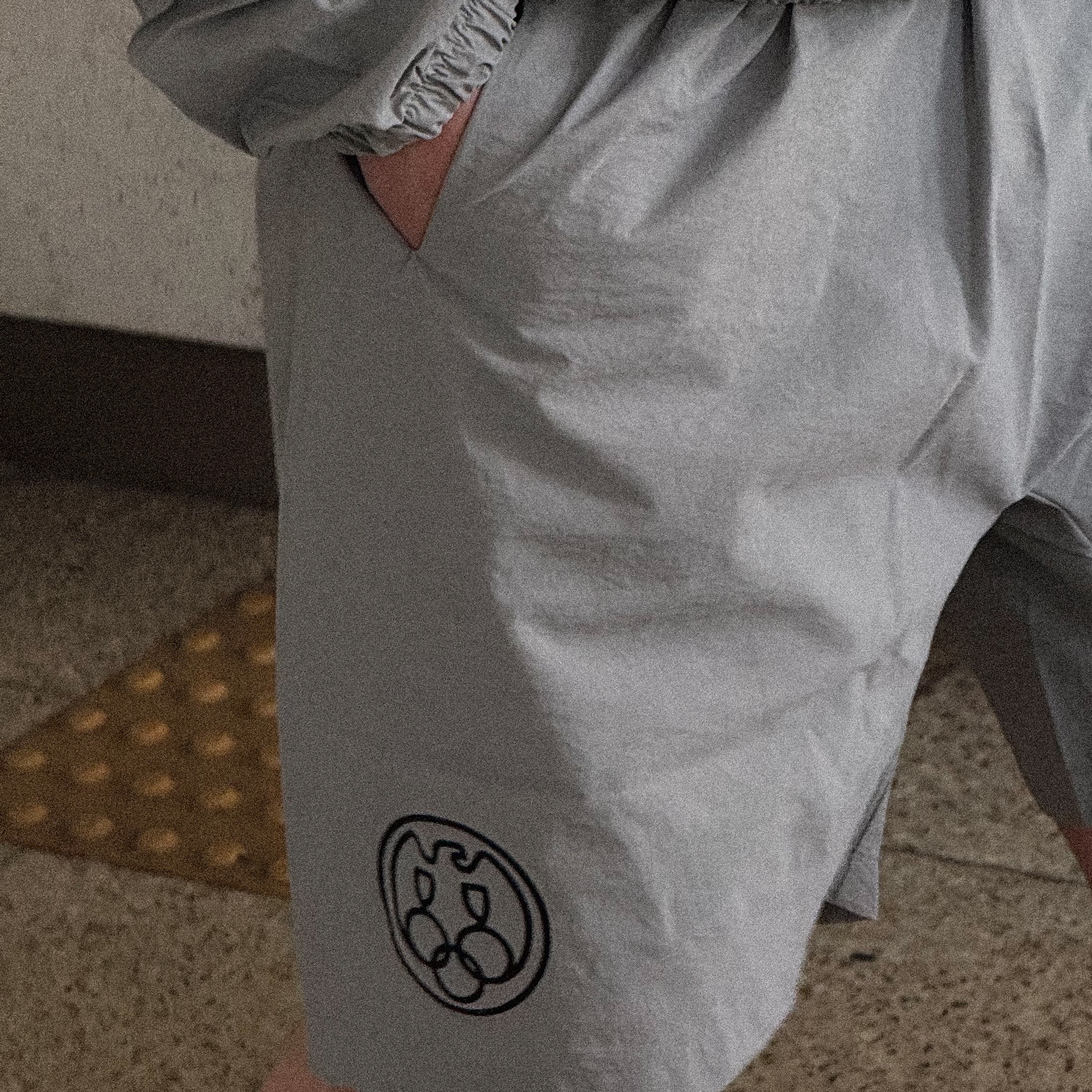 Yeezy x Gosha Rubchinskiy Vulture WB-01 Jacket Mocha, Yeezy x Gosha Rubchinskiy Vulture SH-01 Shorts Mocha 착용 스타일 - 3