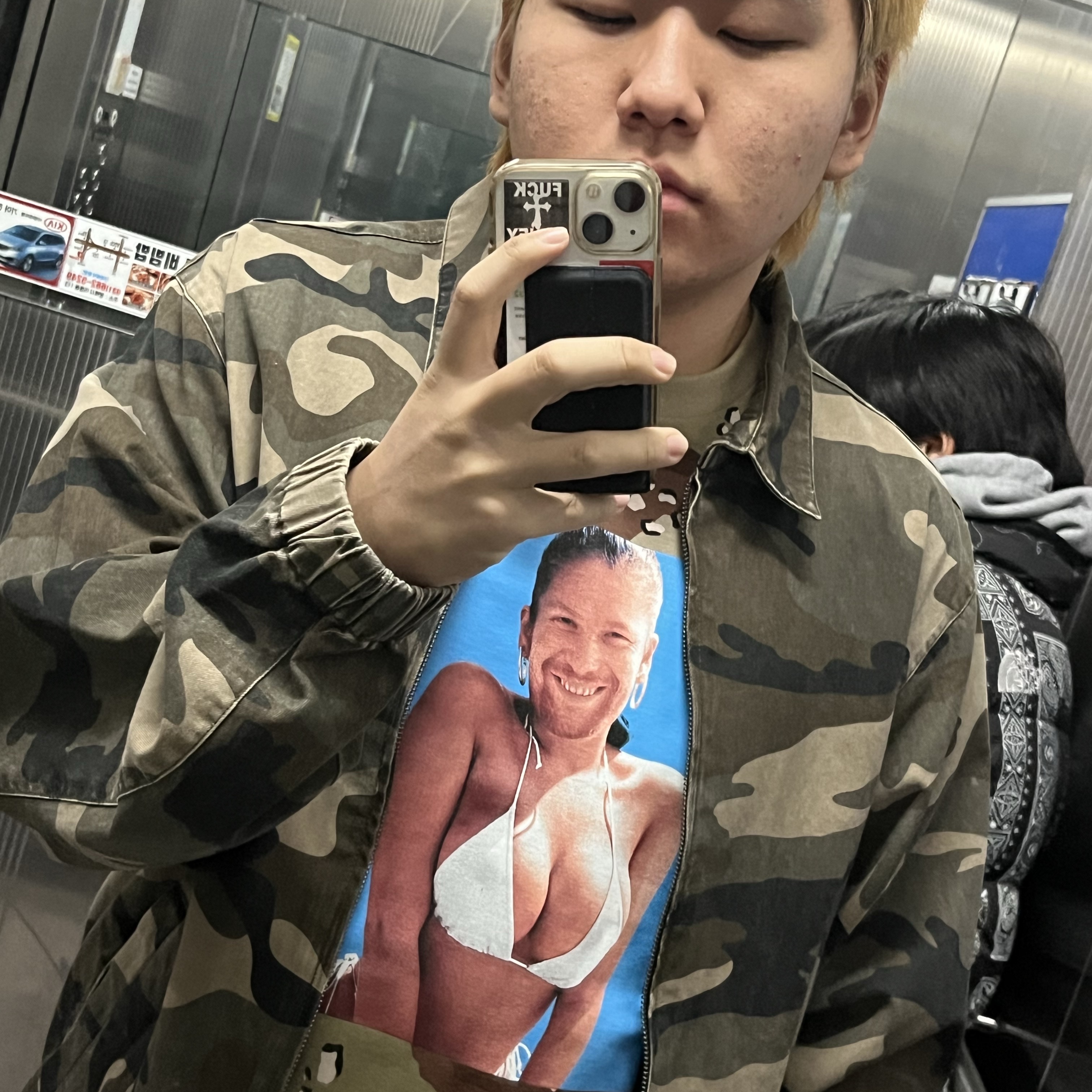 슈프림 x MM6 메종 마르지엘라 스케이트보드 화이트 - 24SS, 슈프림 퓨추라 스케이트 보드덱 (3개 세트) 착용 스타일 - 3