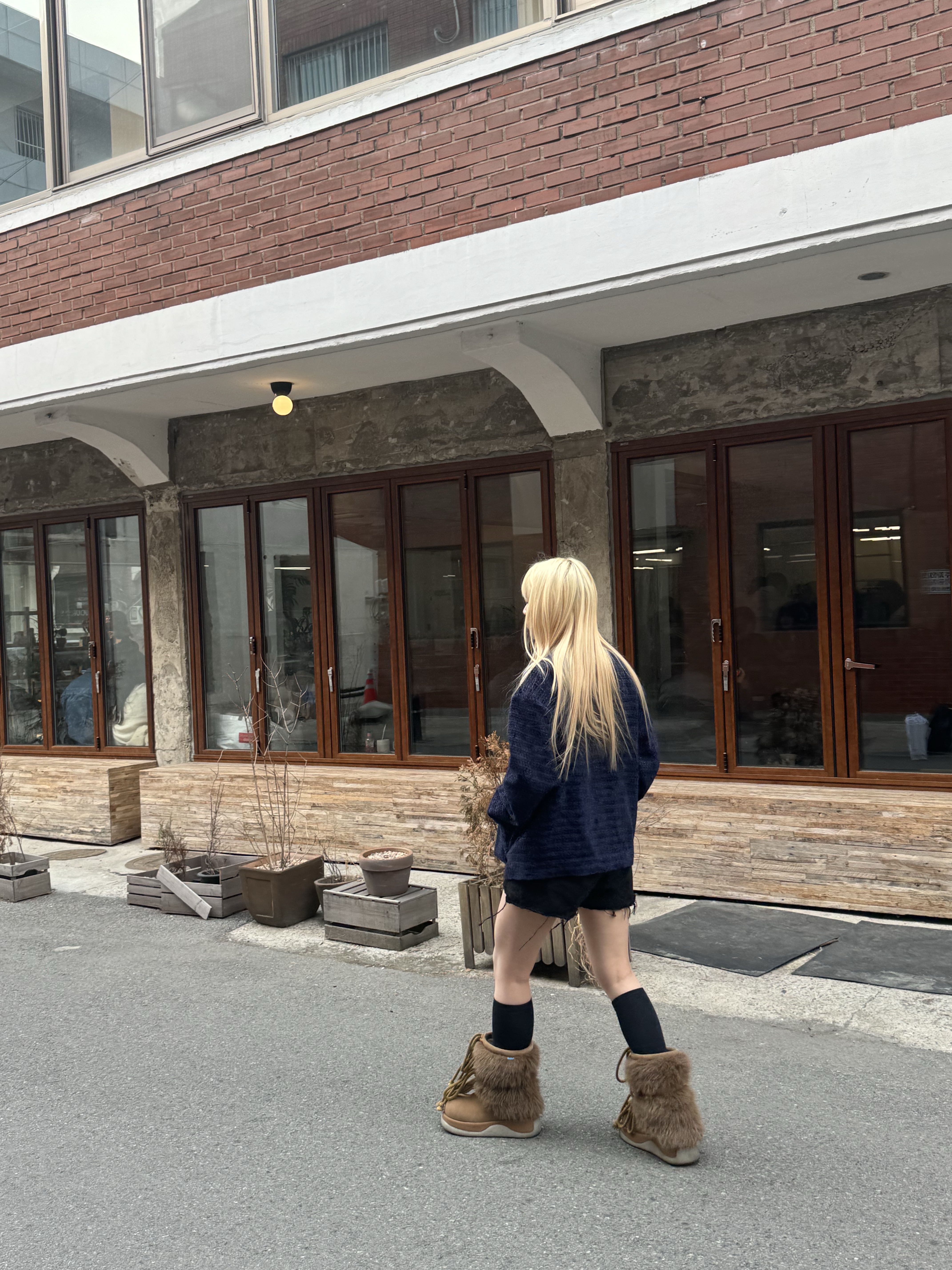 Hono Report Collarless  Cardigan Navy Tweed 착용 스타일 - 4