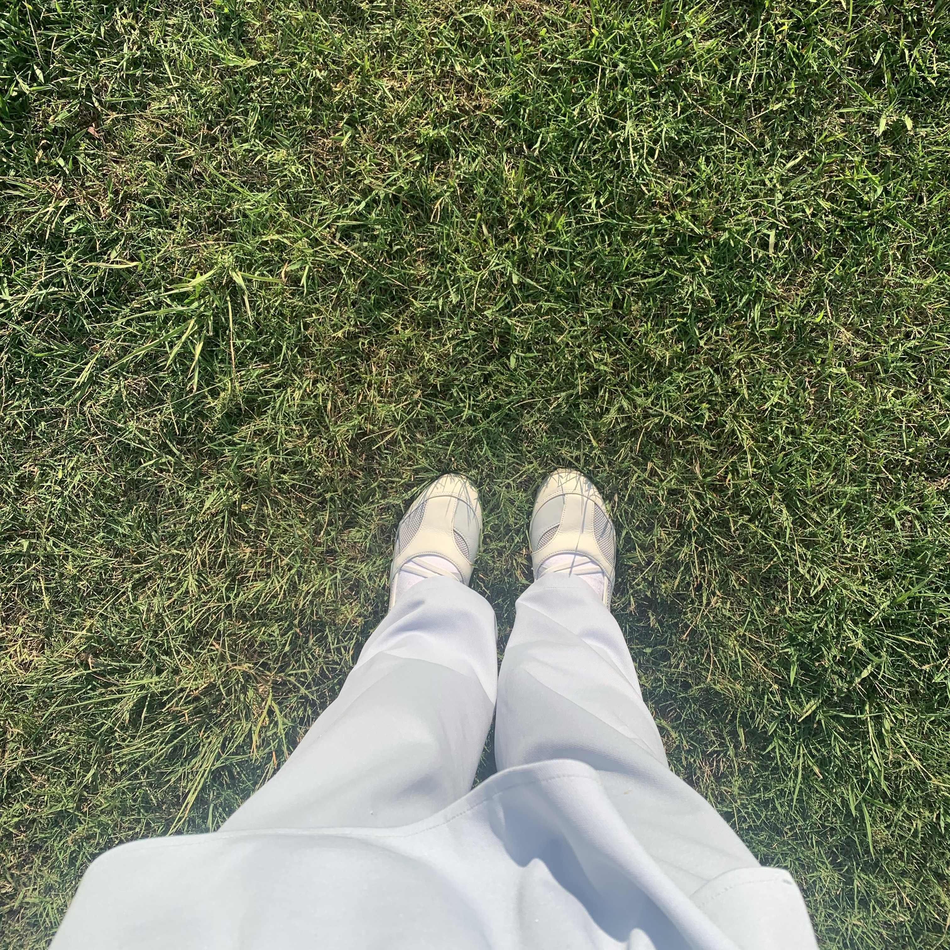 OJOS Strap Embossed Toe Shoes Ivory, Pahisum BSC Bag Light Gray 착용 스타일 - 3