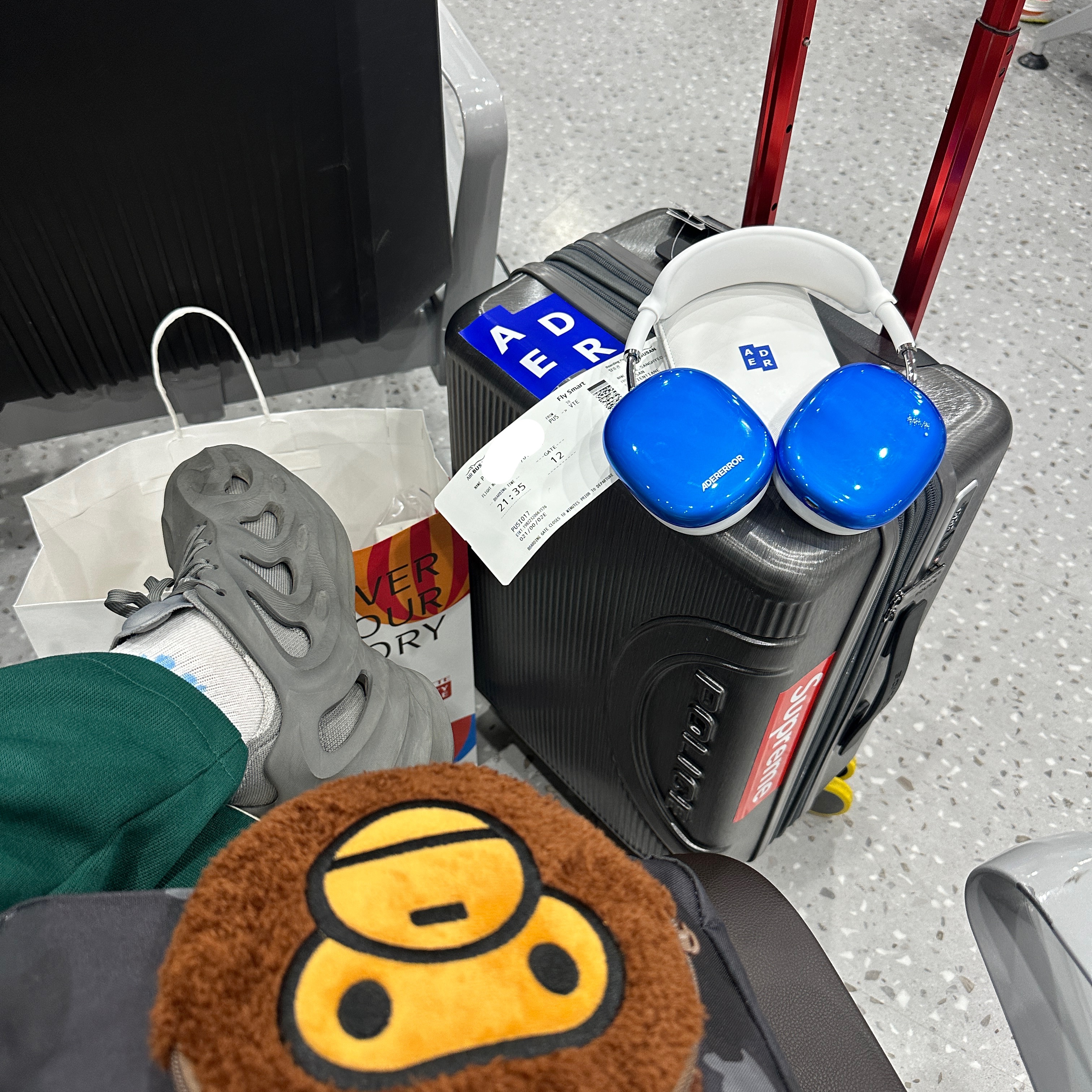 Adidas Adifom Q Grey, Ader Error Significant Passport Wallet White 착용 스타일