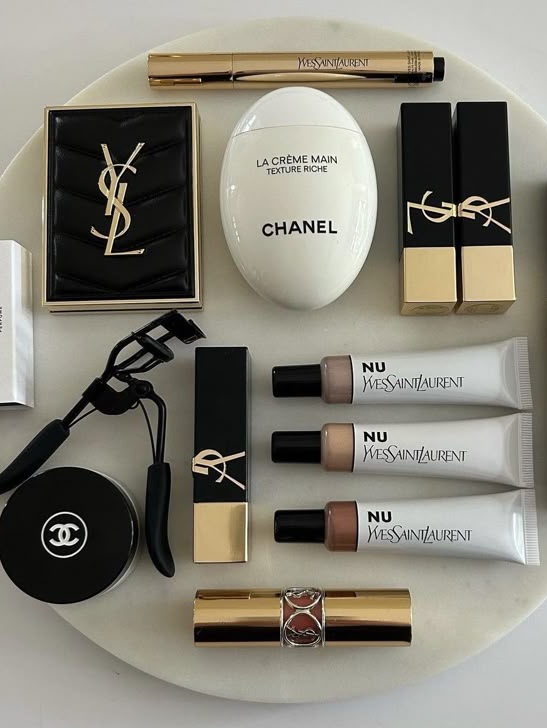 Chanel La Creme Main Rich Hand Cream 50ml, Yves Saint Laurent Rouge Sur Mesure Color Cartridge Trio Nude 착용 스타일 - 1