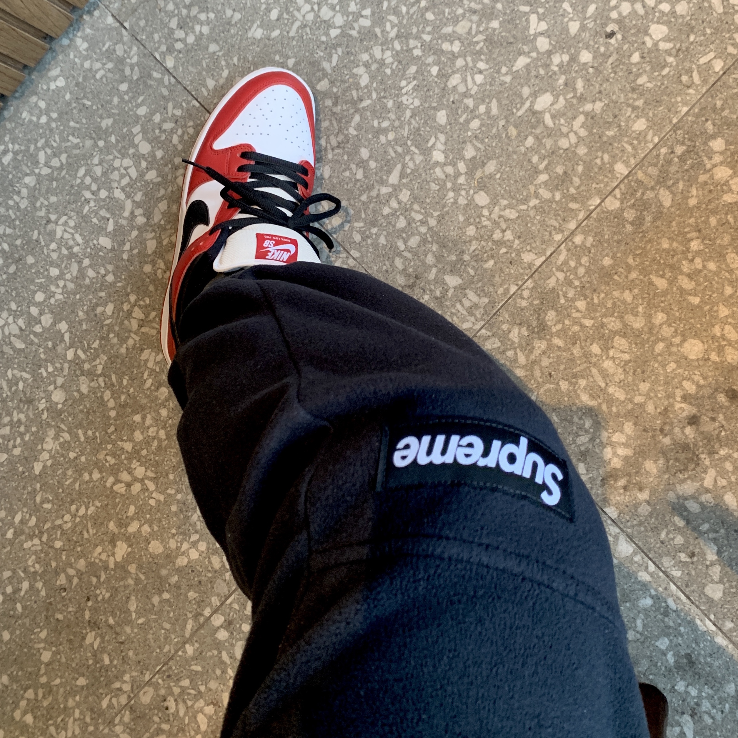 Supreme Polartec Pant Black - 24FW, Nike SB Dunk Low Pro Chicago 착용 스타일