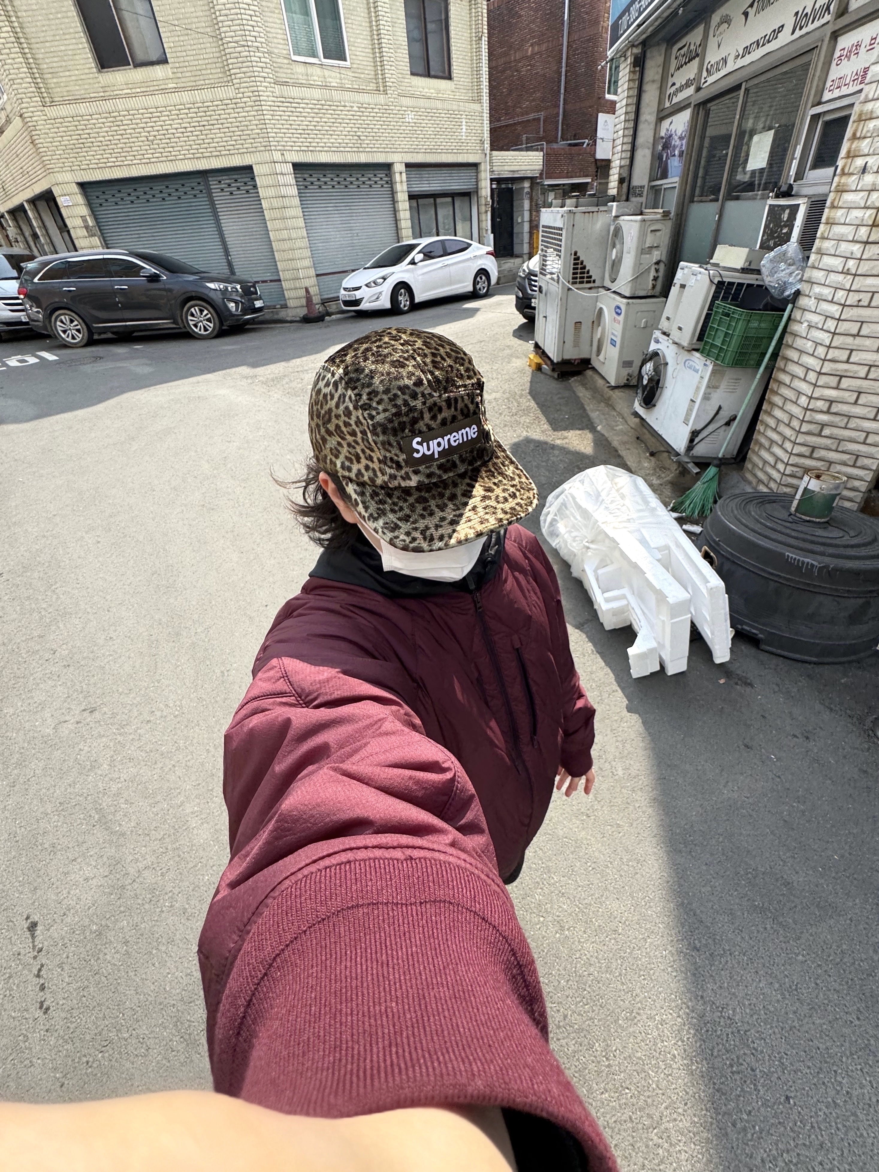 Supreme Leopard Velvet Camp Cap Olive - 24SS, Uniqlo x White Mountaineering  Recycled Hybrid Down Jacket Wine - KR 착용 스타일