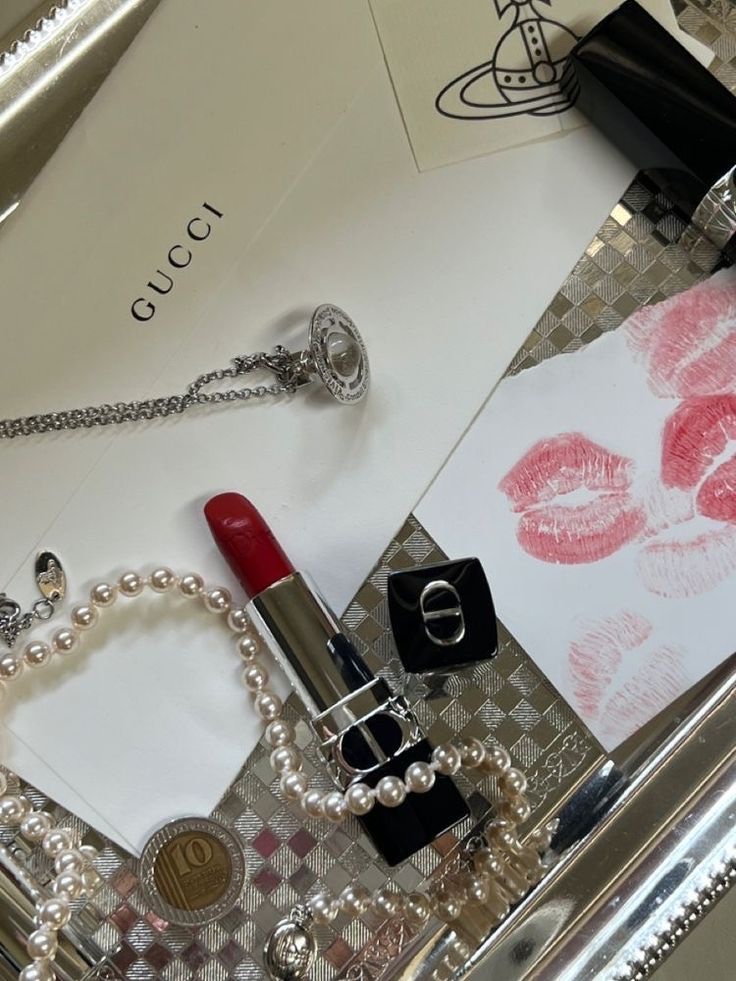 Chanel La Creme Main Rich Hand Cream 50ml, Yves Saint Laurent Rouge Sur Mesure Color Cartridge Trio Nude 착용 스타일 - 3