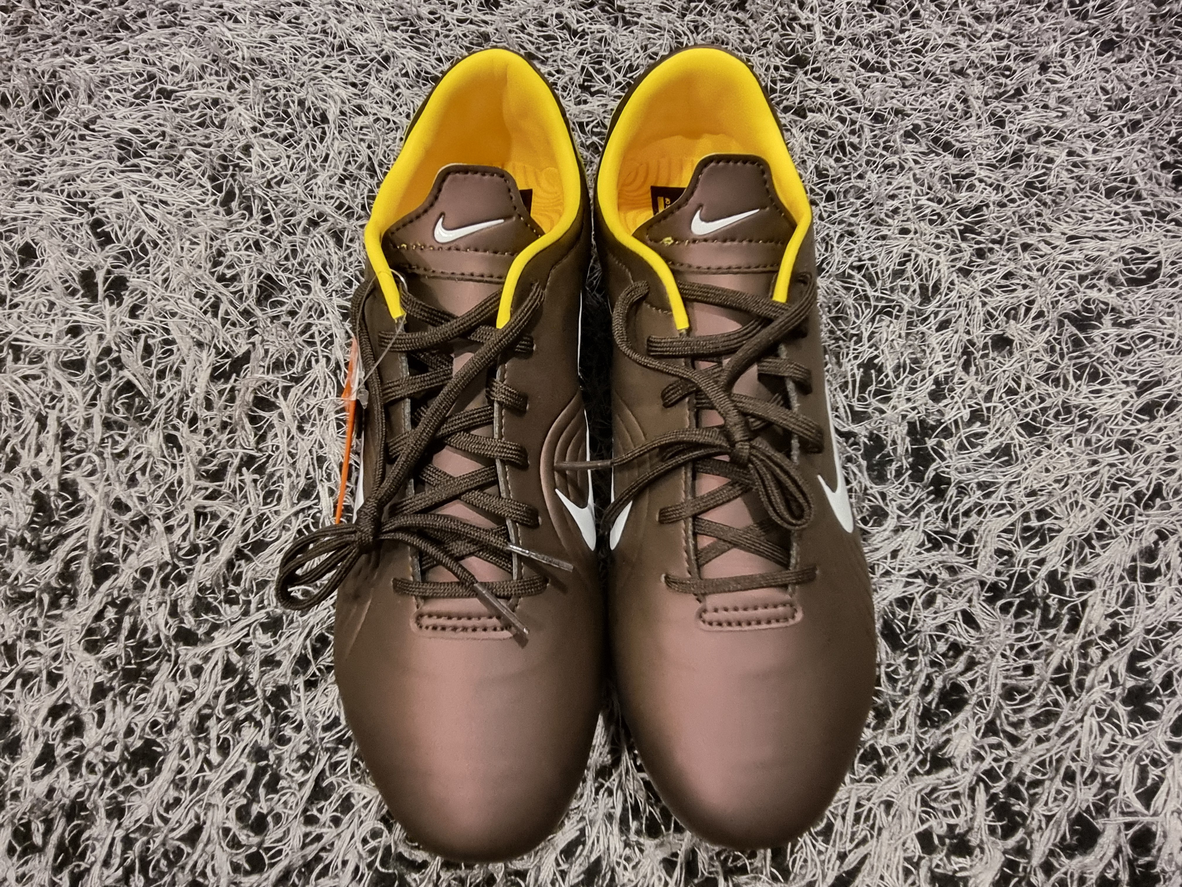 Nike Zoom Mercurial Vapor 1 RGN SE FG Dark Cinder Maize 착용 스타일 - 4