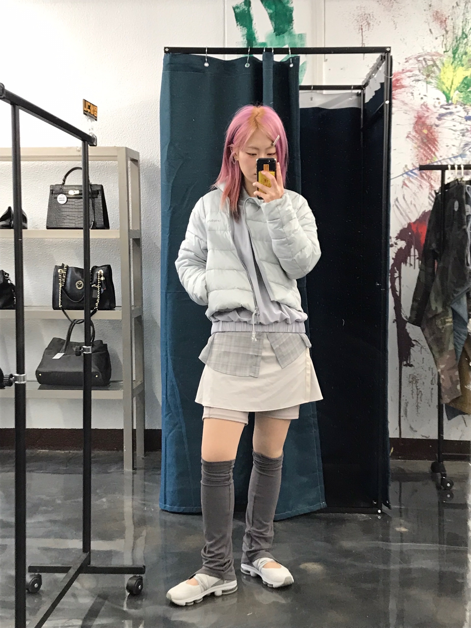 Fila x Ojos RGB Pier 3.0 MJ Grey, OJOS Button Slit Leg Warmer Stone Brown 착용 스타일 - 3