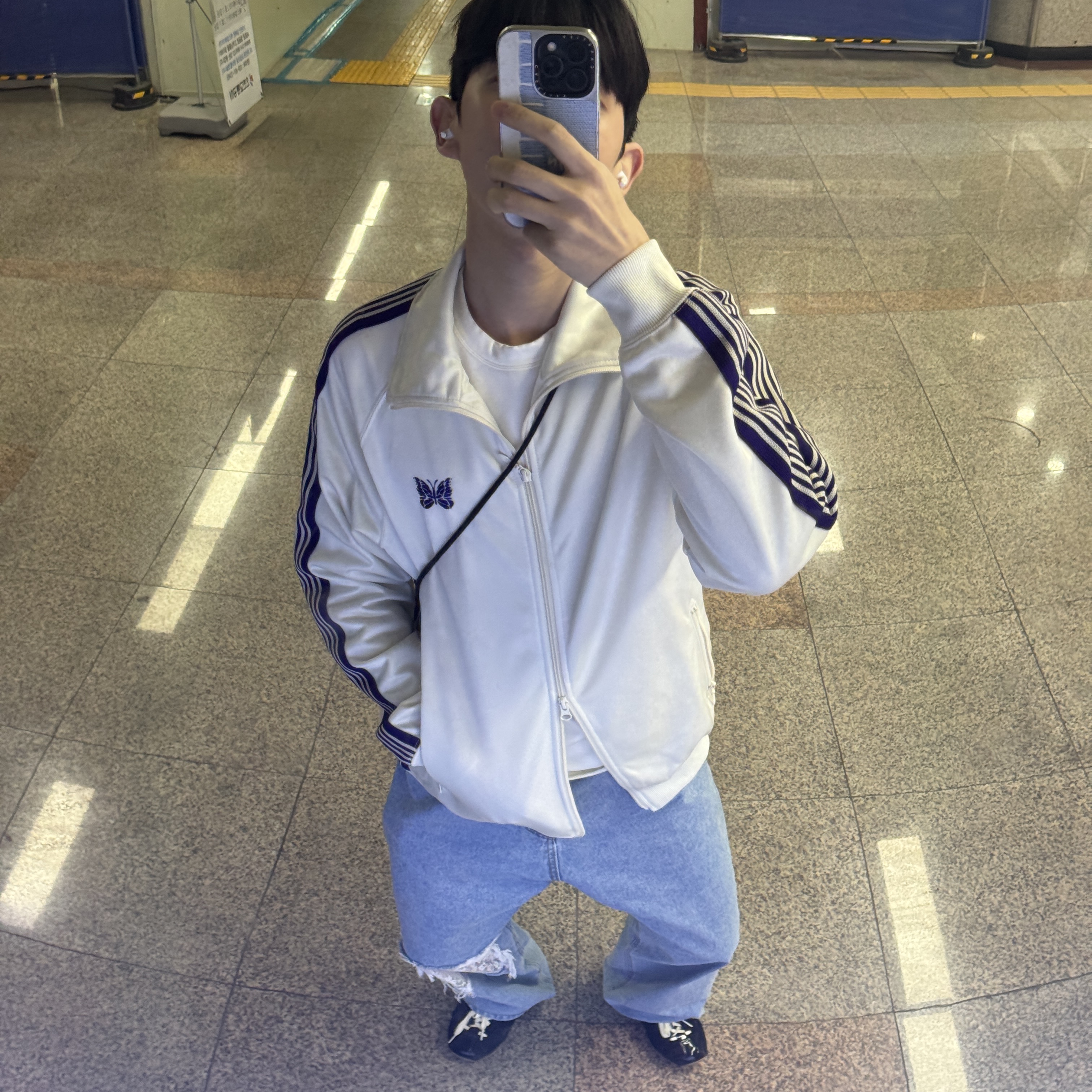 Needles Track Jacket Poly Smooth Ice White 착용 스타일