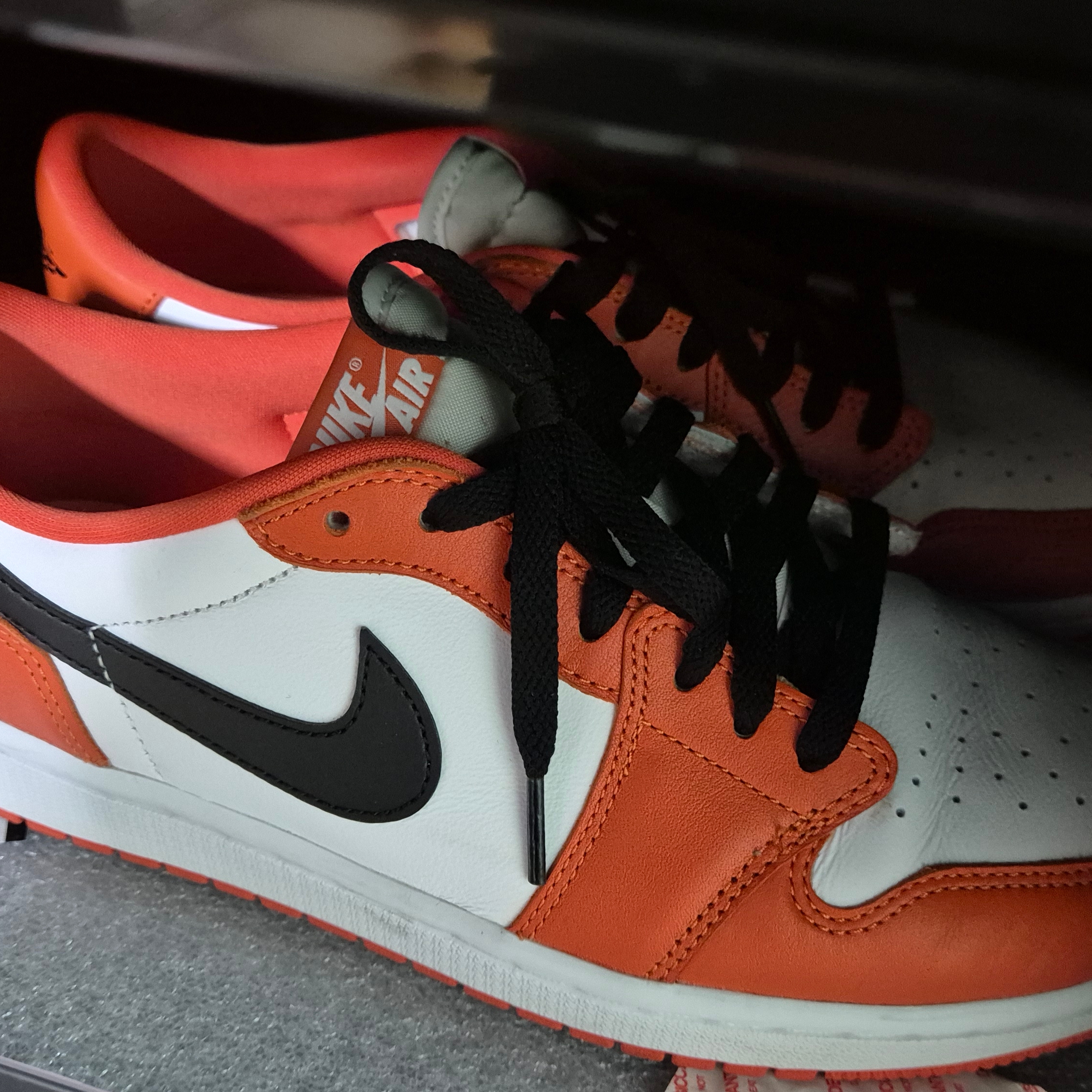 Jordan 1 Low OG Starfish 착용 스타일