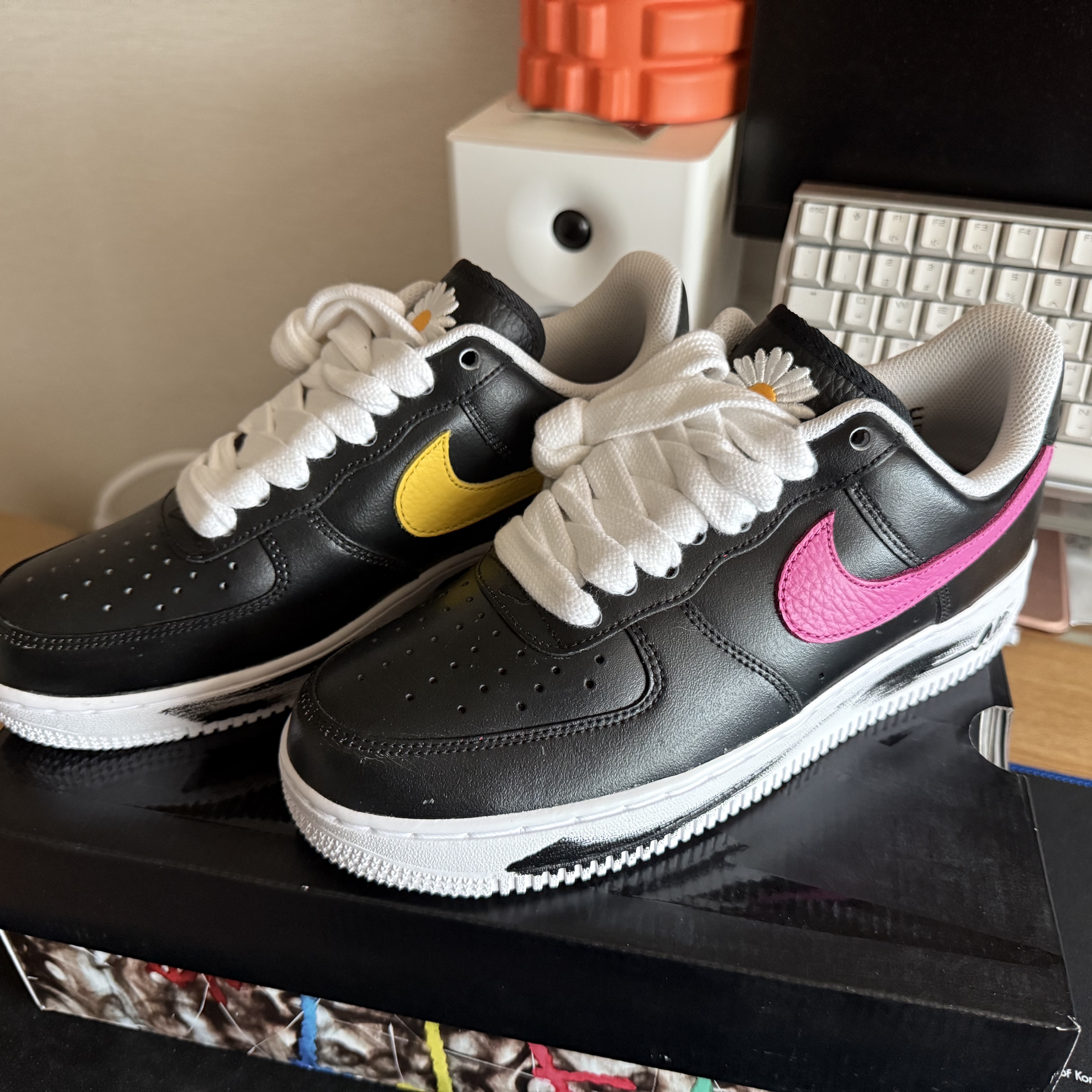Nike x Peaceminusone Air Force 1 Low Para-Noise 3.0 Black and Multicolor 착용 스타일