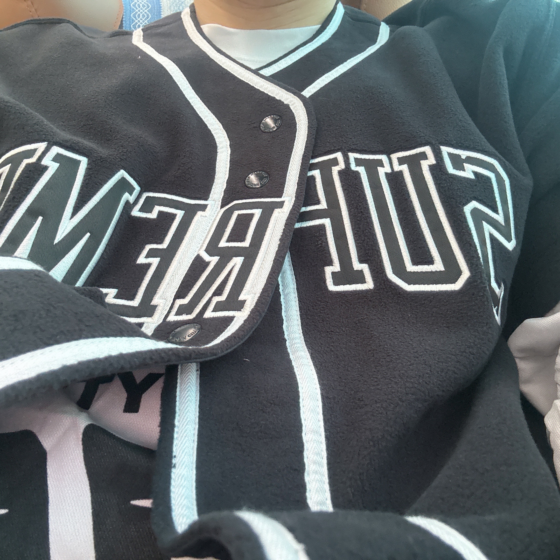 Supreme Polartec Baseball Jersey Black - 24FW 착용 스타일