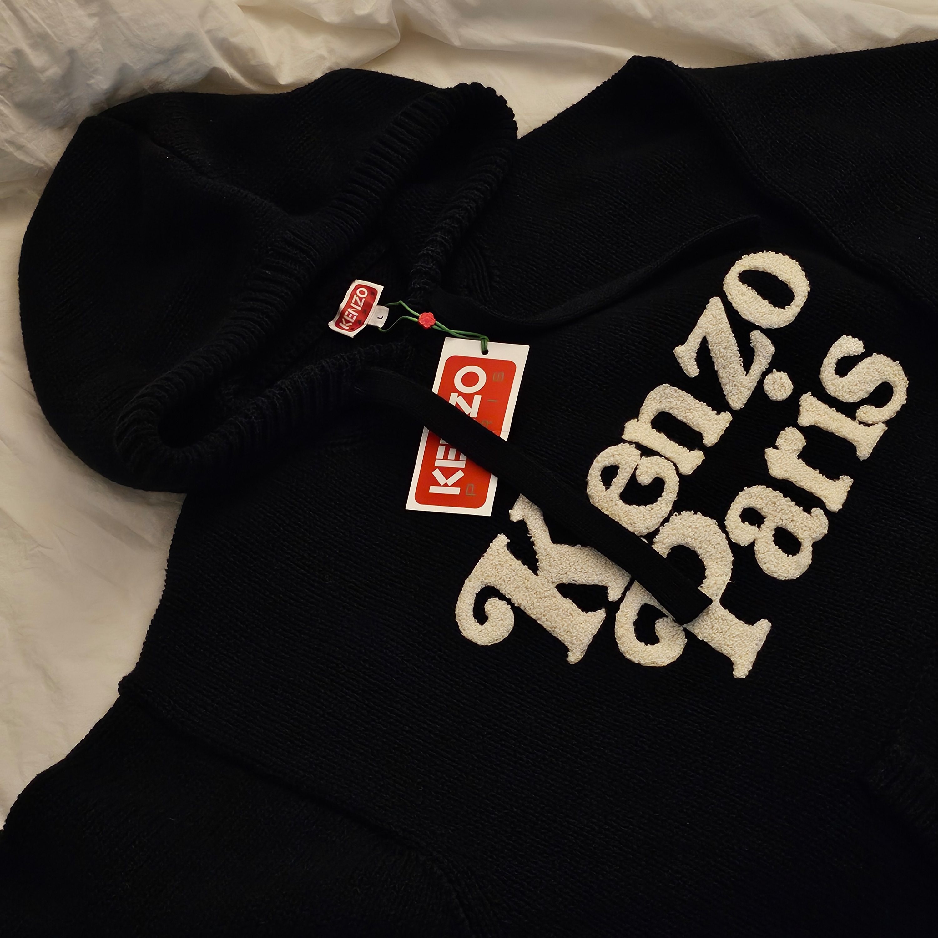 Kenzo x Verdy Genderless Hooded Jumper Black 착용 스타일