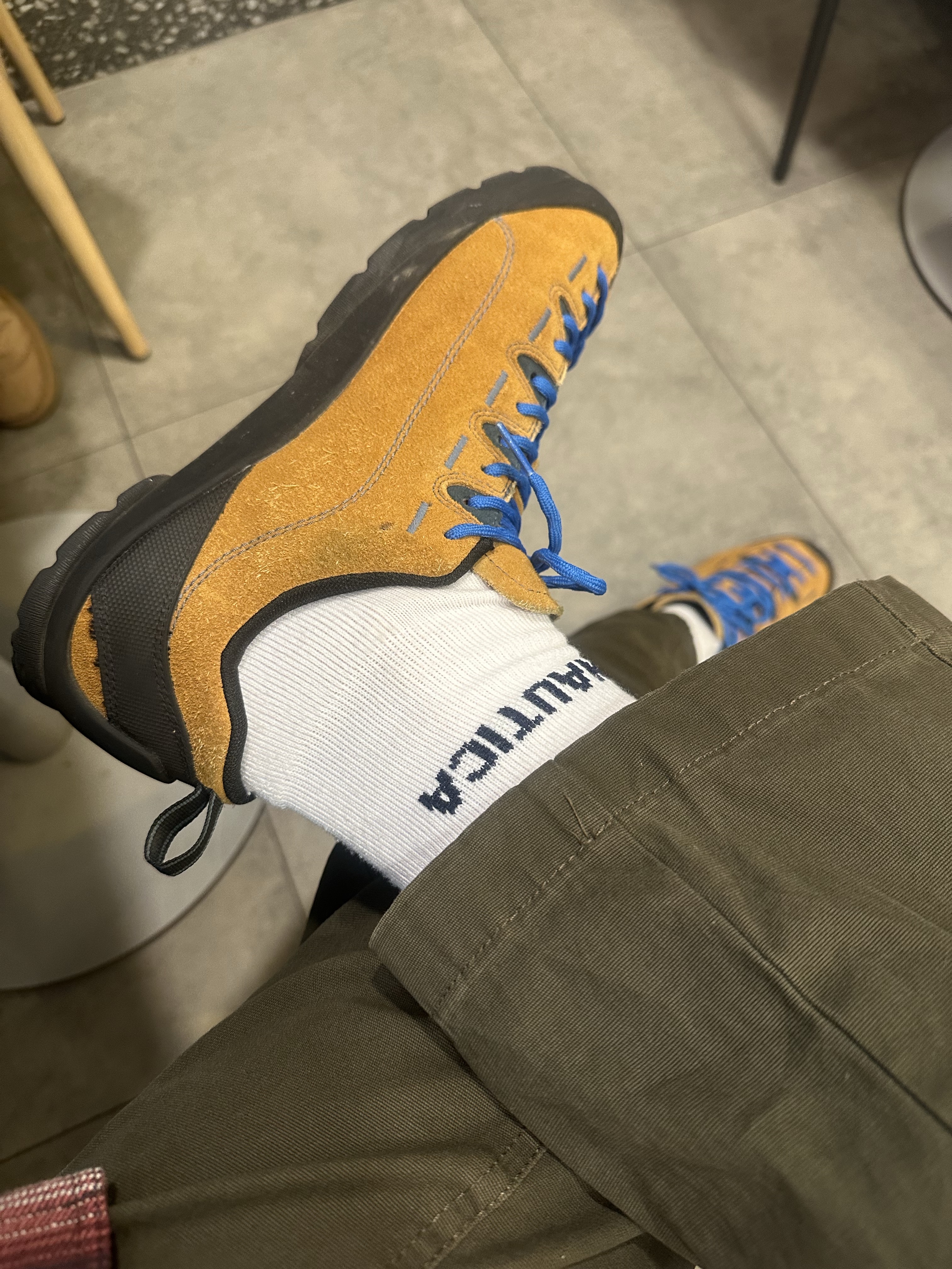 Keen Jasper Suede Sneakers Camel, Vans Classic Slip-On 98 DX Pw Anaheim Factory Quilted Mix 착용 스타일 - 1