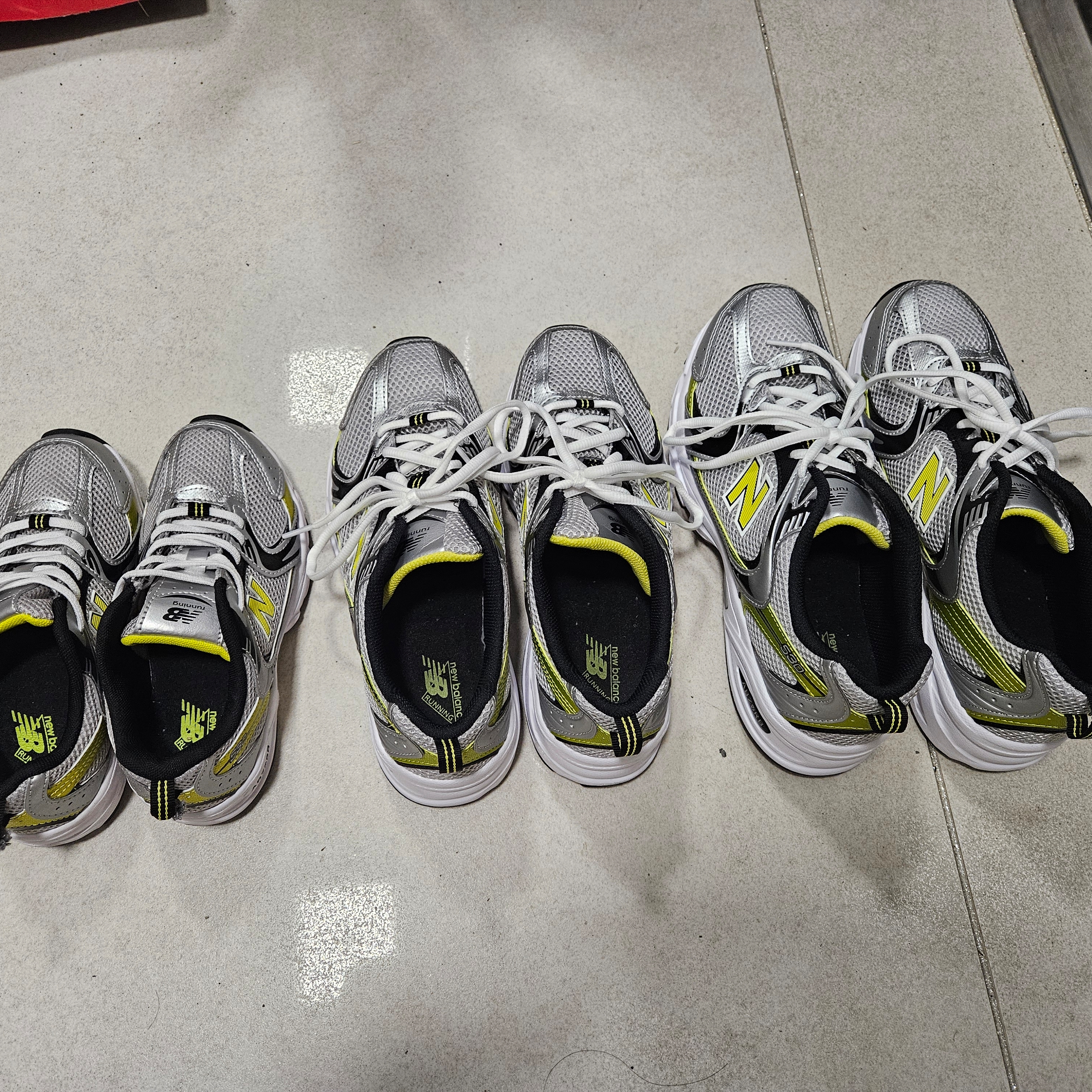 New Balance 530 Silver 착용 스타일
