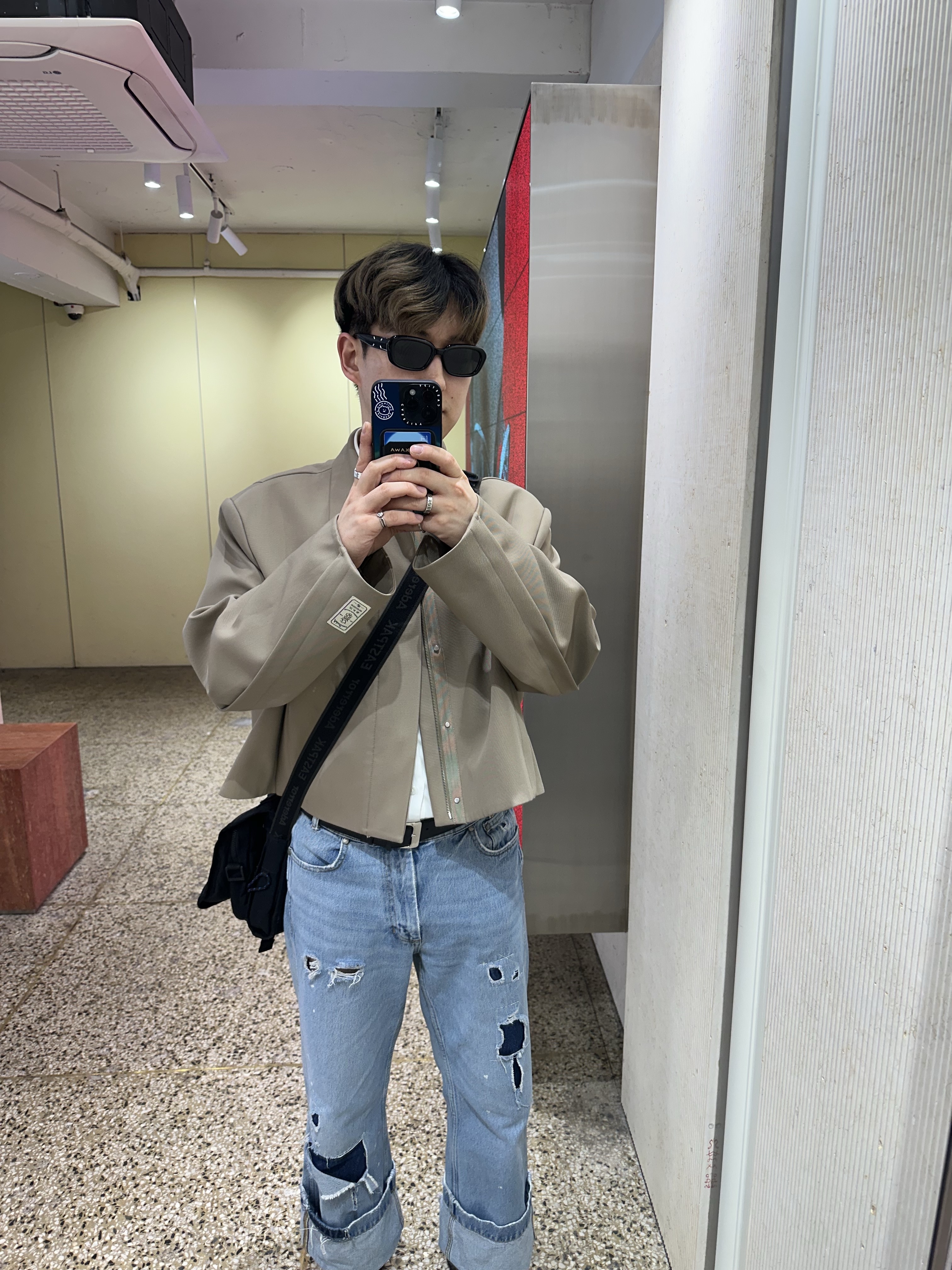 Ader Error Ani Jacket Beige, Gentle Monster x Maison Margiela MM207 Black Gray 착용 스타일