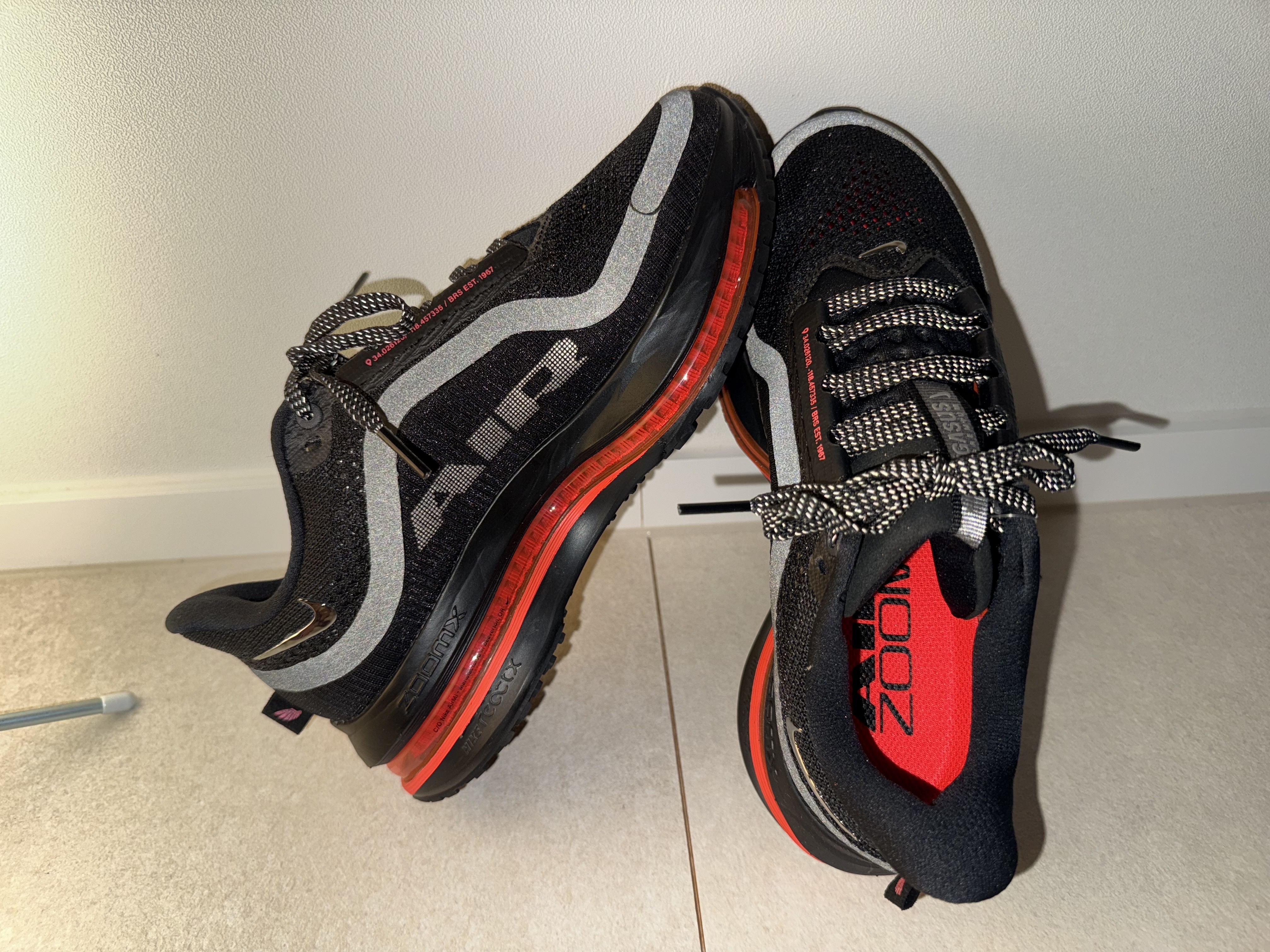 (W) Nike Pegasus Premium Black Bright Crimson, Nike Pegasus Premium Black Bright Crimson 착용 스타일 - 8