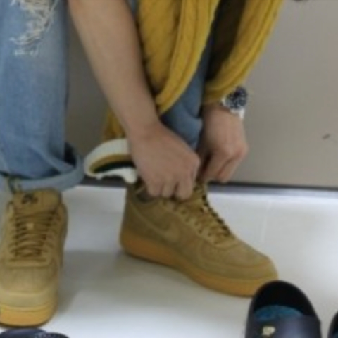 Nike Air Force 1 '07 WB Flax 착용 스타일