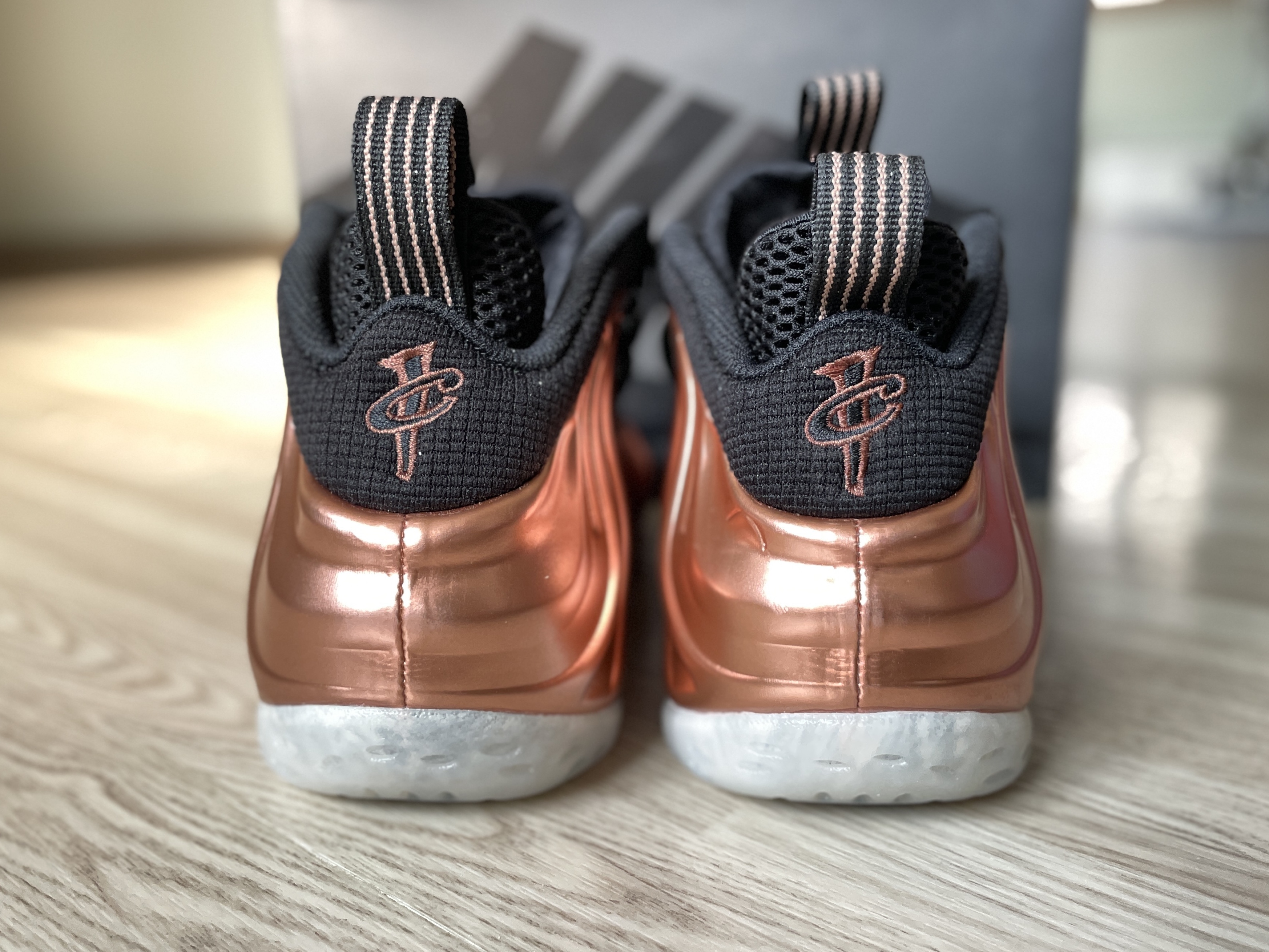 Nike Air Foamposite One Metallic Copper 2024 착용 스타일 - 5