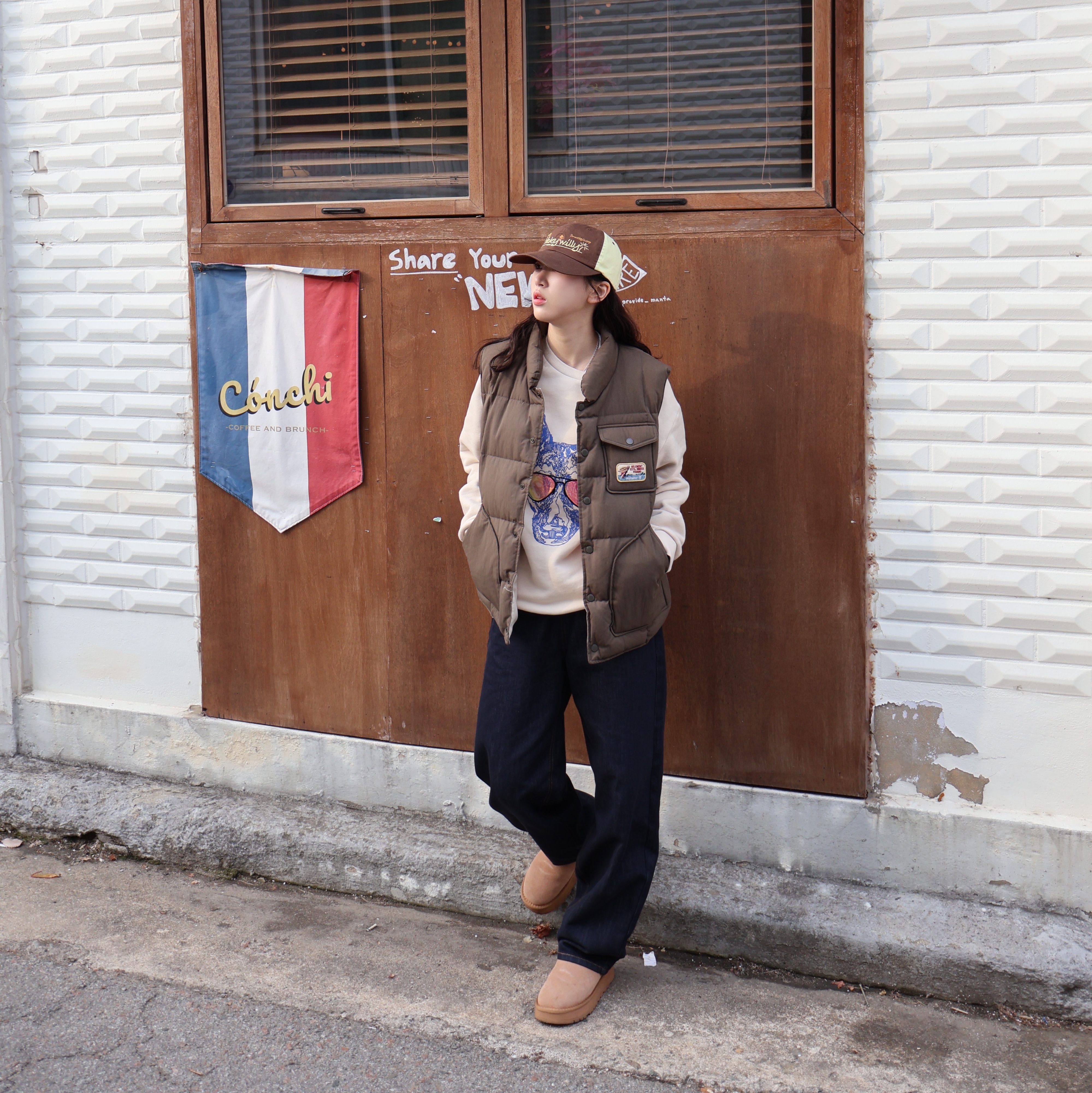 (W) UGG Tasman Slipper Chestnut 착용 스타일 - 4