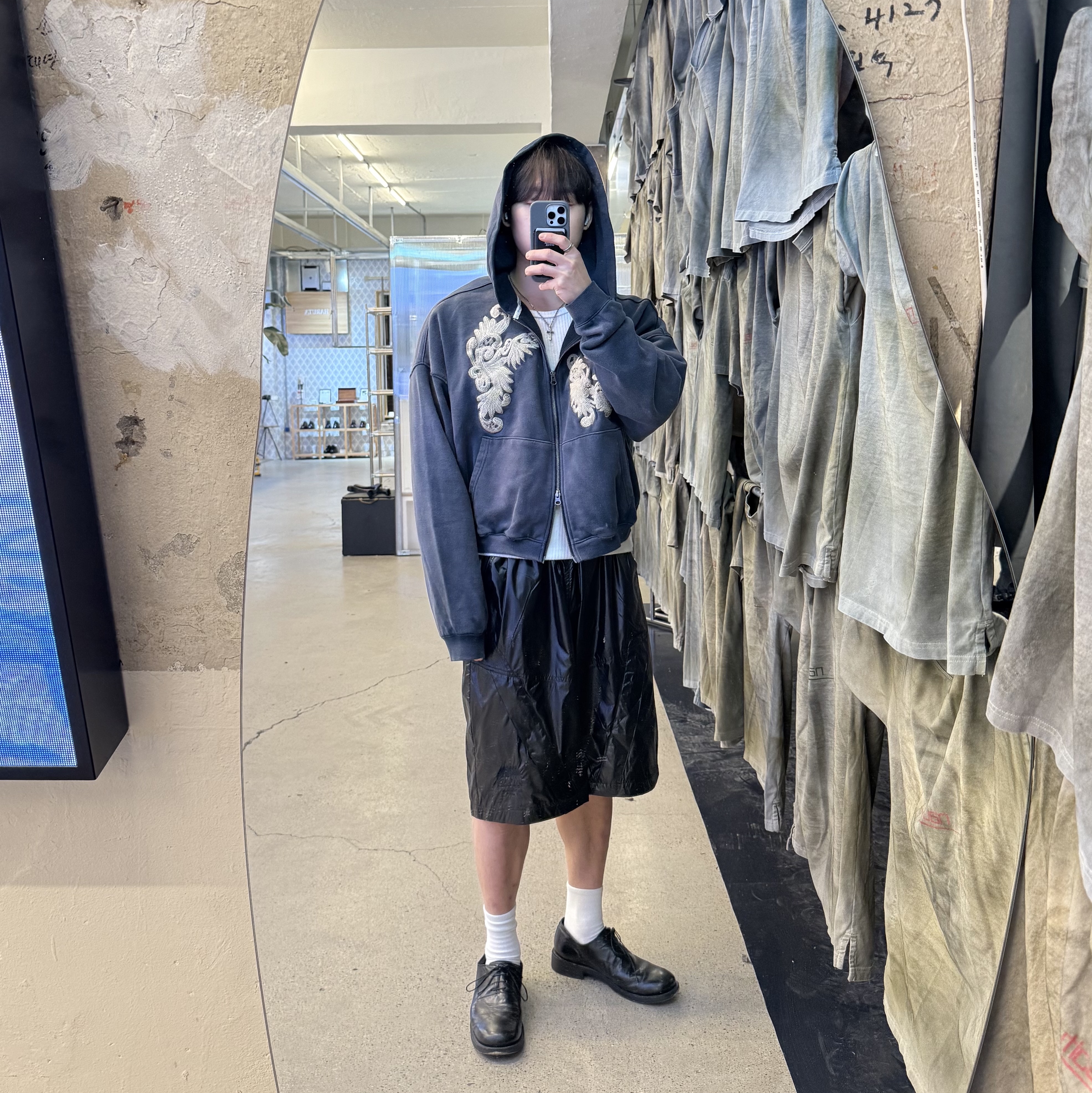 NAUTICA x Undermycar - NTC X UMC UTILITY SHORTS - BLACK 착용 스타일 - 2