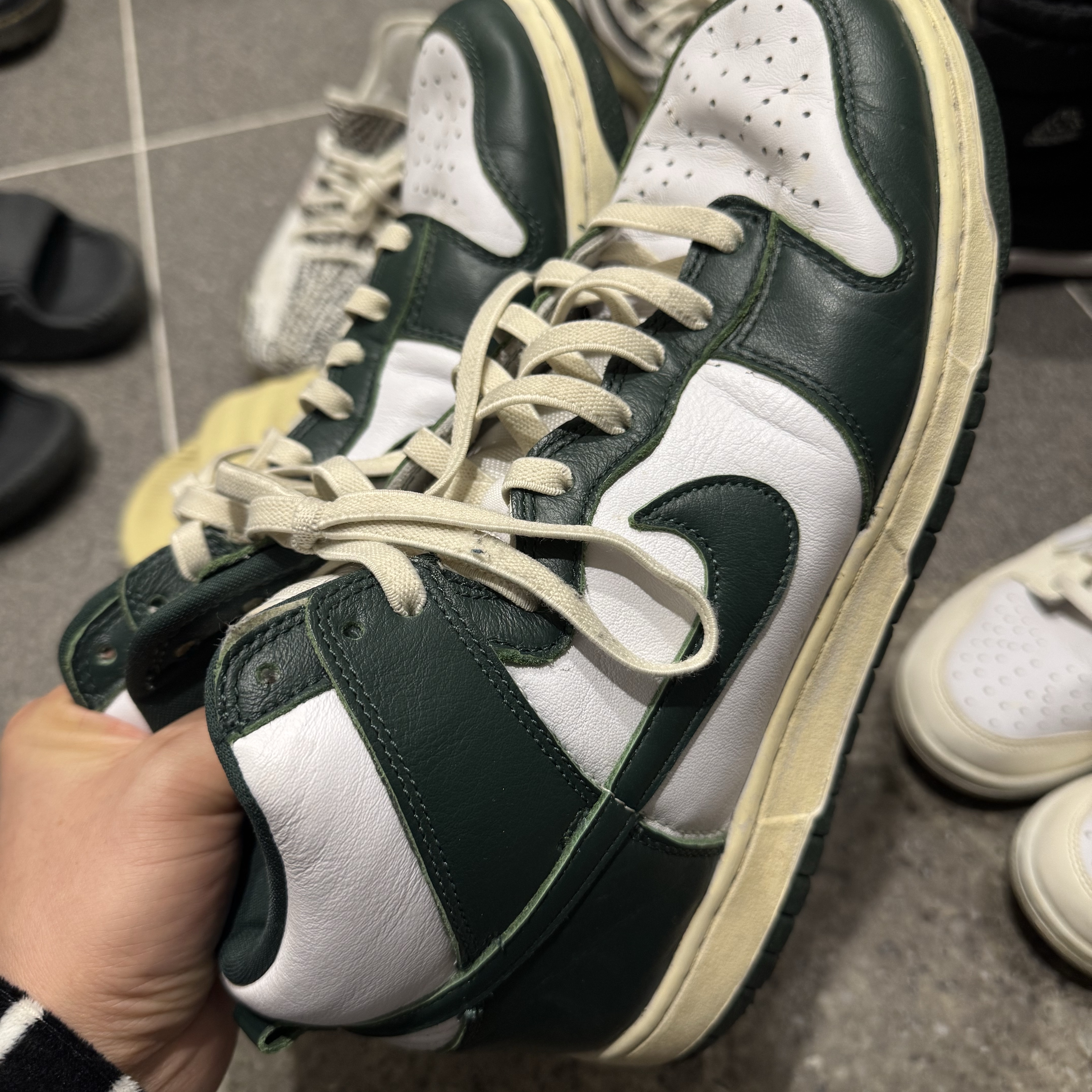 Nike Dunk High SP Spartan Green 착용 스타일 - 1