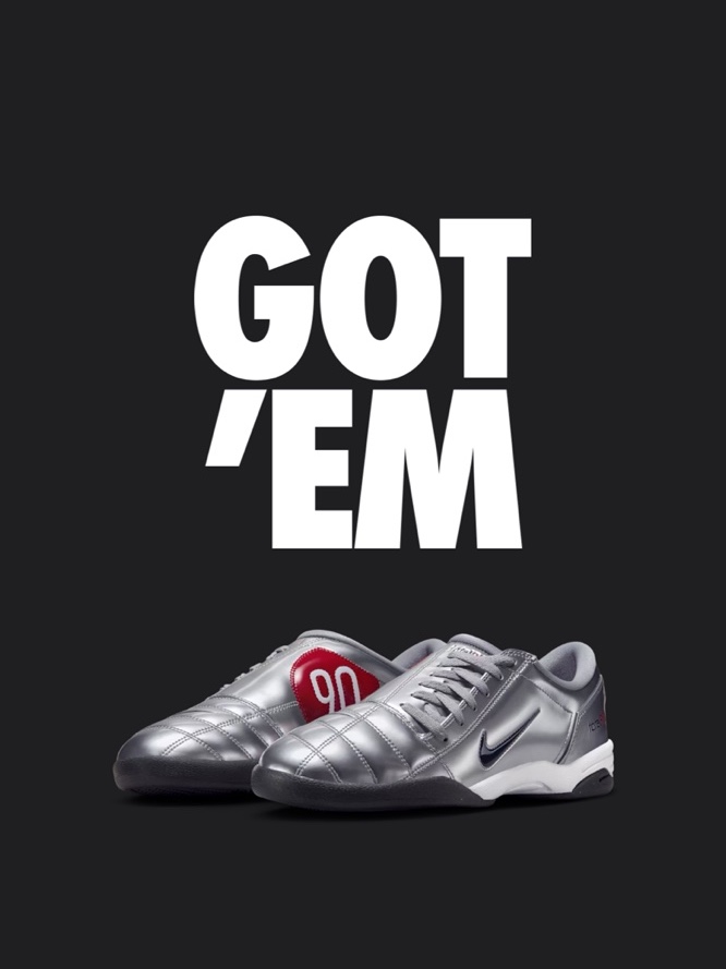 Nike Total 90 III SP Metallic Silver and Black 착용 스타일 - 5