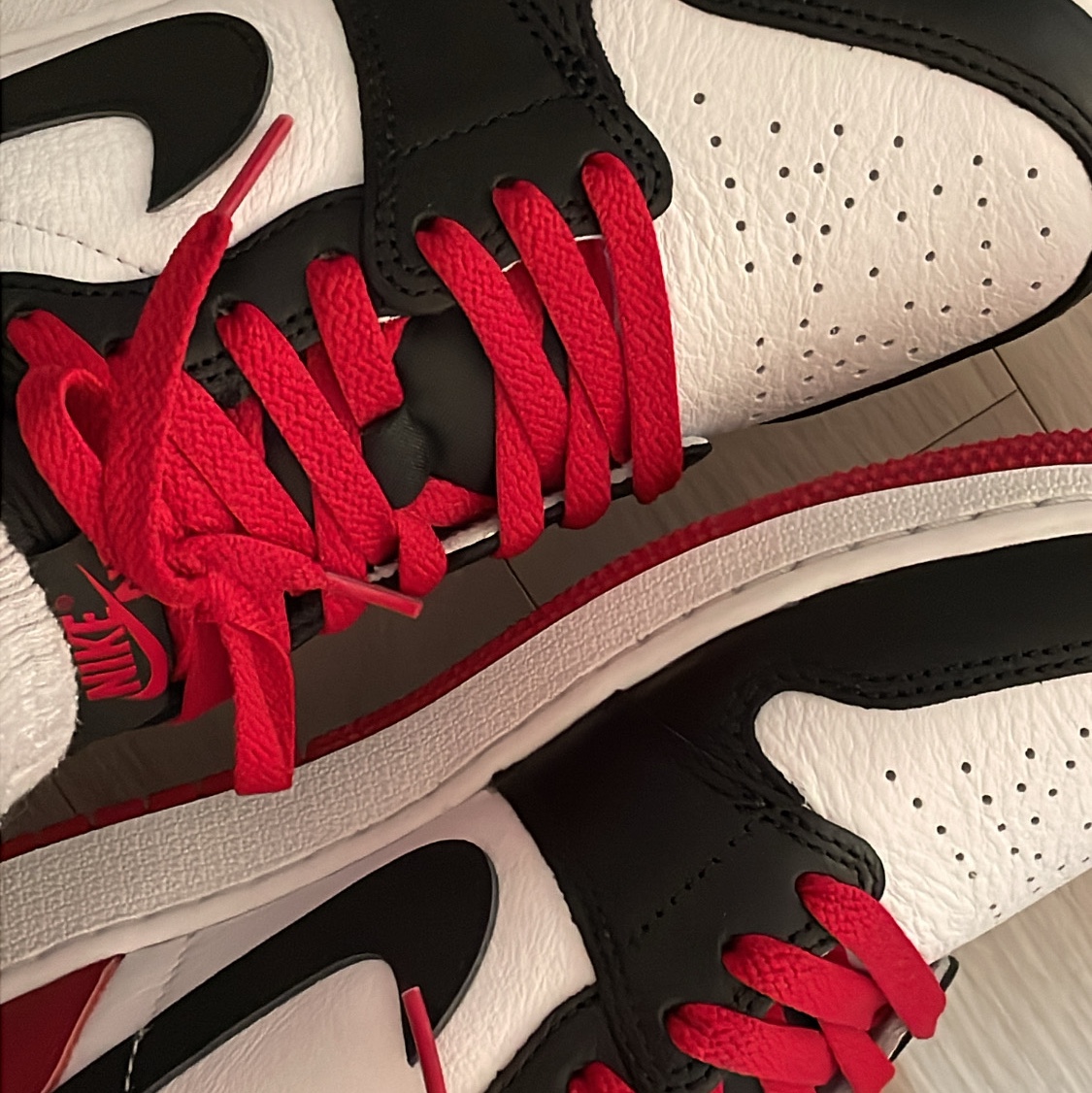 (GS) Jordan 1 Retro Low OG Black Toe 착용 스타일