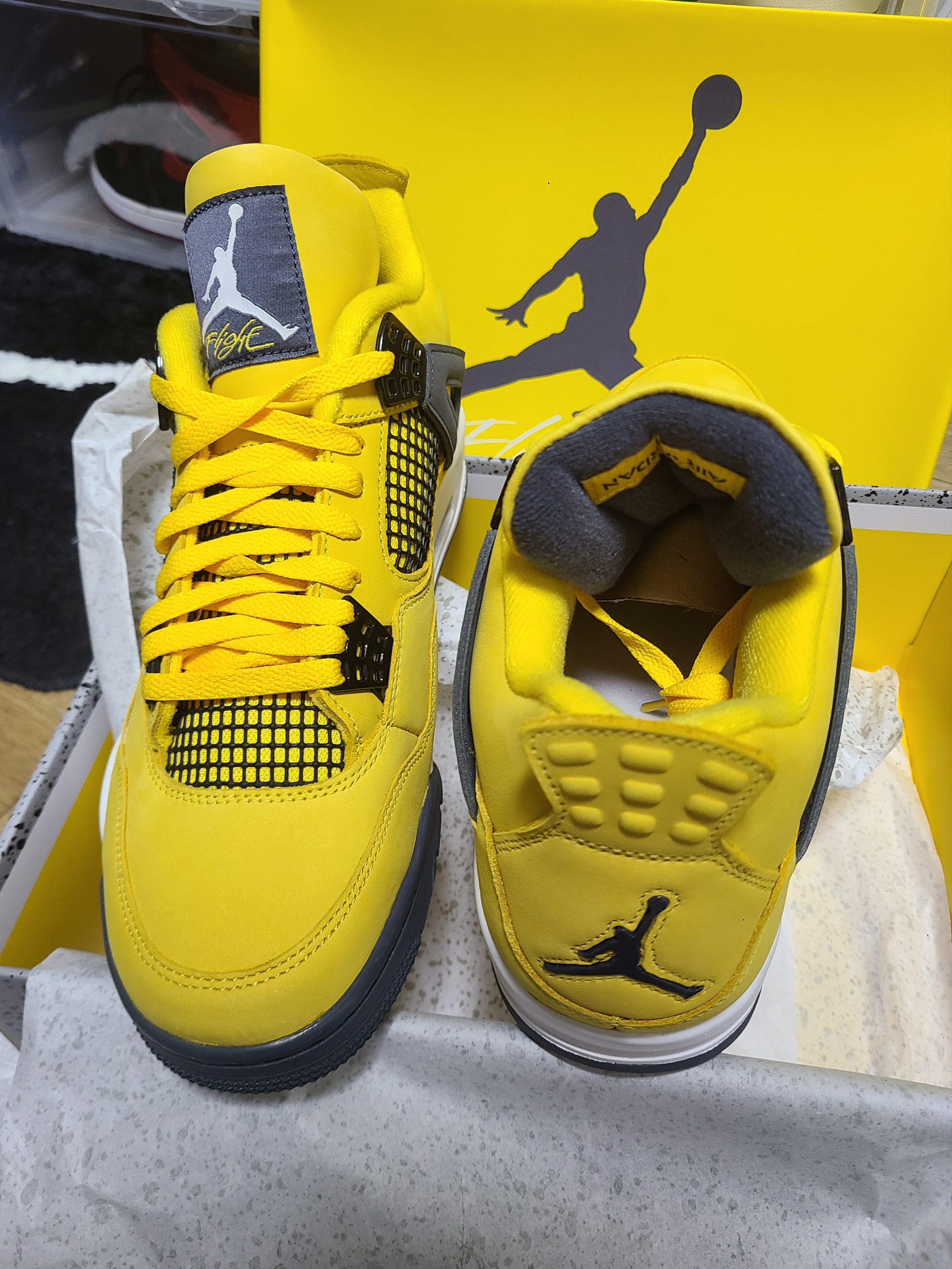 Jordan 4 Retro Tour Yellow 착용 스타일 - 1