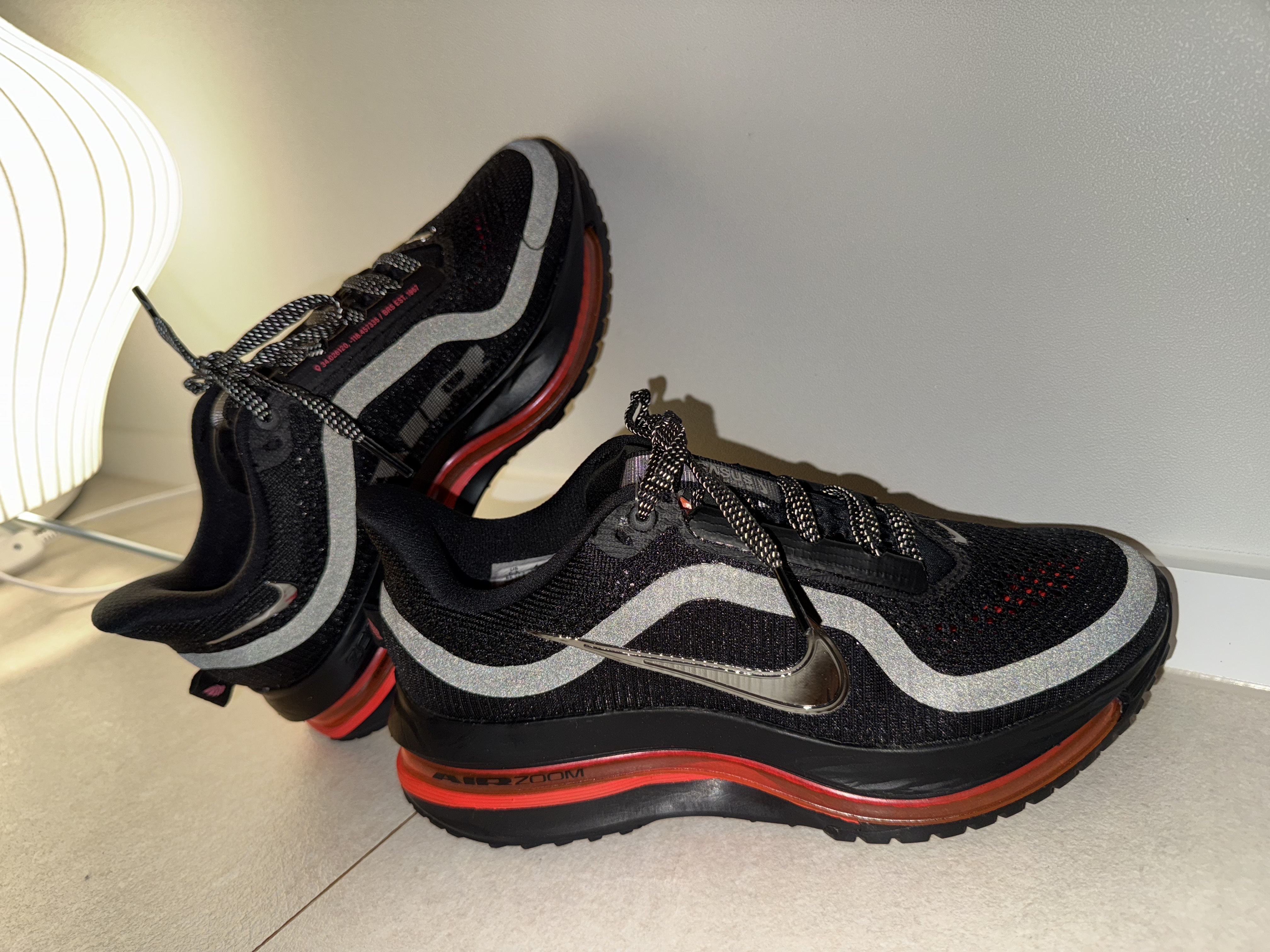 (W) Nike Pegasus Premium Black Bright Crimson, Nike Pegasus Premium Black Bright Crimson 착용 스타일 - 7