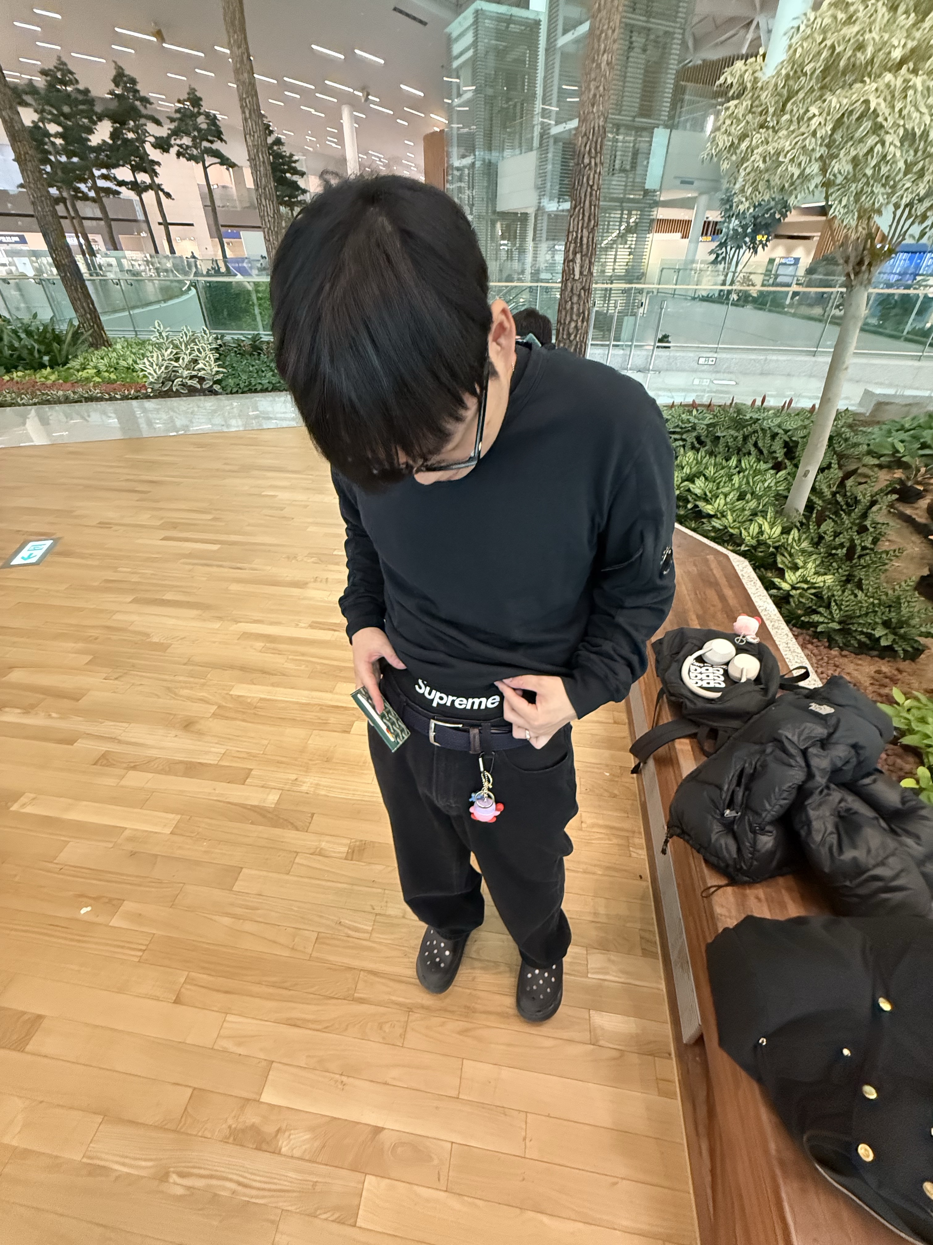 Supreme Hanes Boxer Briefs Black (4 Pack), C.P. Company Light Fleece Sweatshirt Black - 24SS 착용 스타일