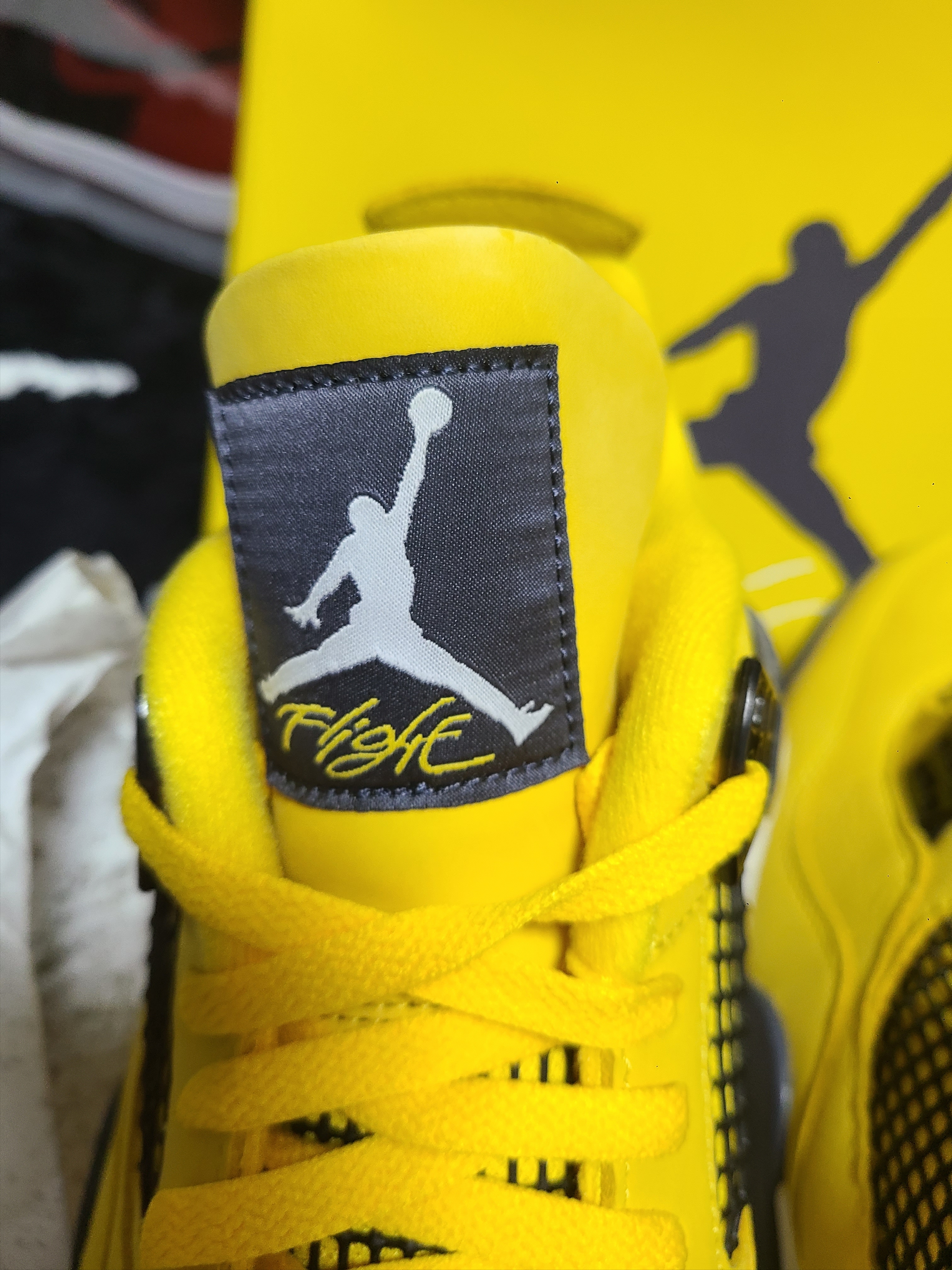 Jordan 4 Retro Tour Yellow 착용 스타일 - 2