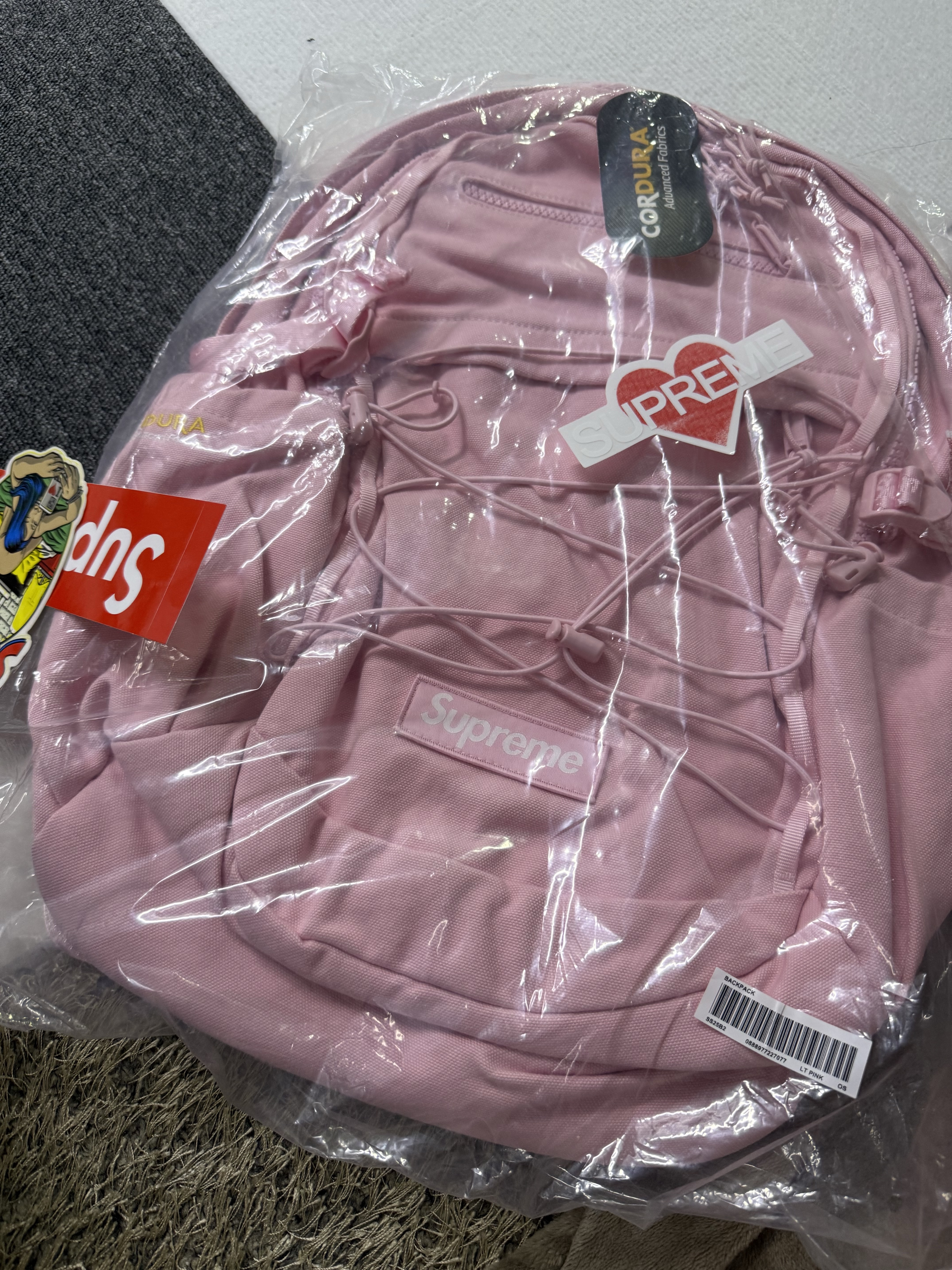 Supreme Backpack Light Pink - 25SS 착용 스타일