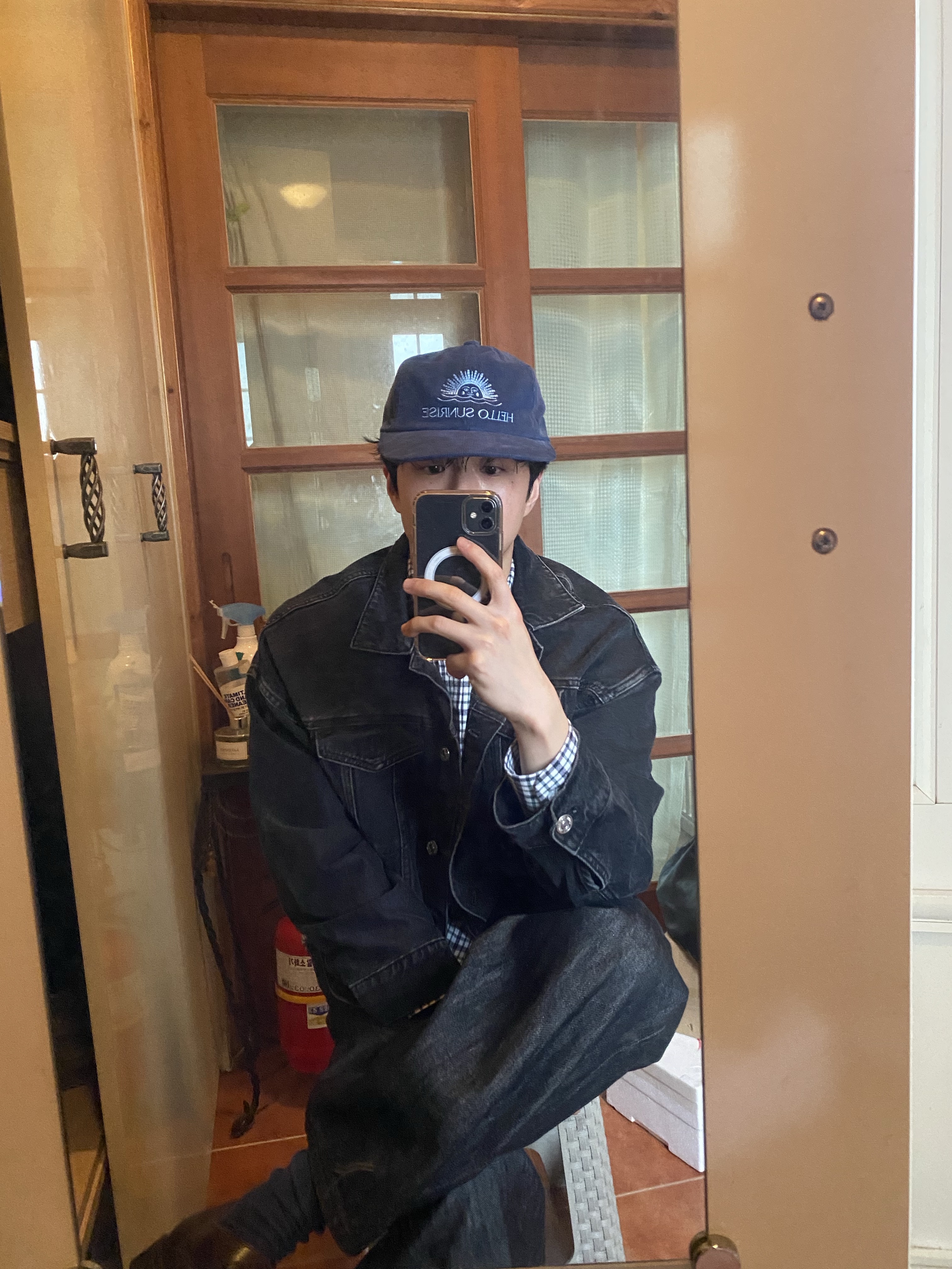 Hello Sunrise Corduroy OG Logo 6Panel Cap Deep Blue 착용 스타일 - 2