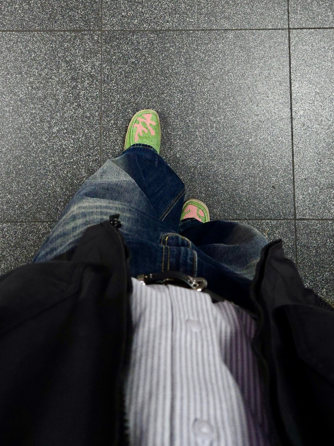 Stussy SS Link Studded Belt Black, Clarks Originals x Salehe Bembury Lugger Cupsole Dark Green 착용 스타일