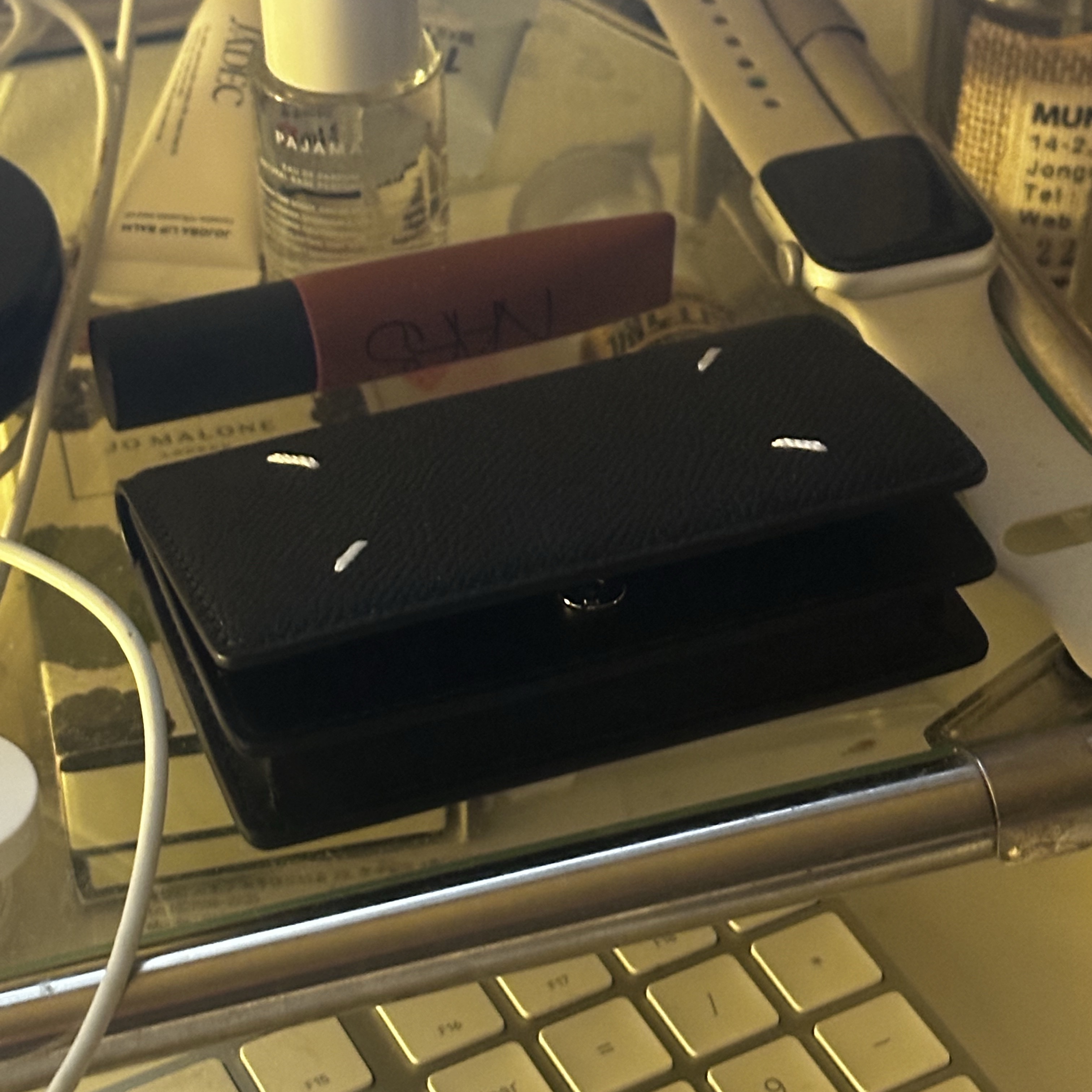 Maison Margiela Leather Business Card Holder Black 착용 스타일