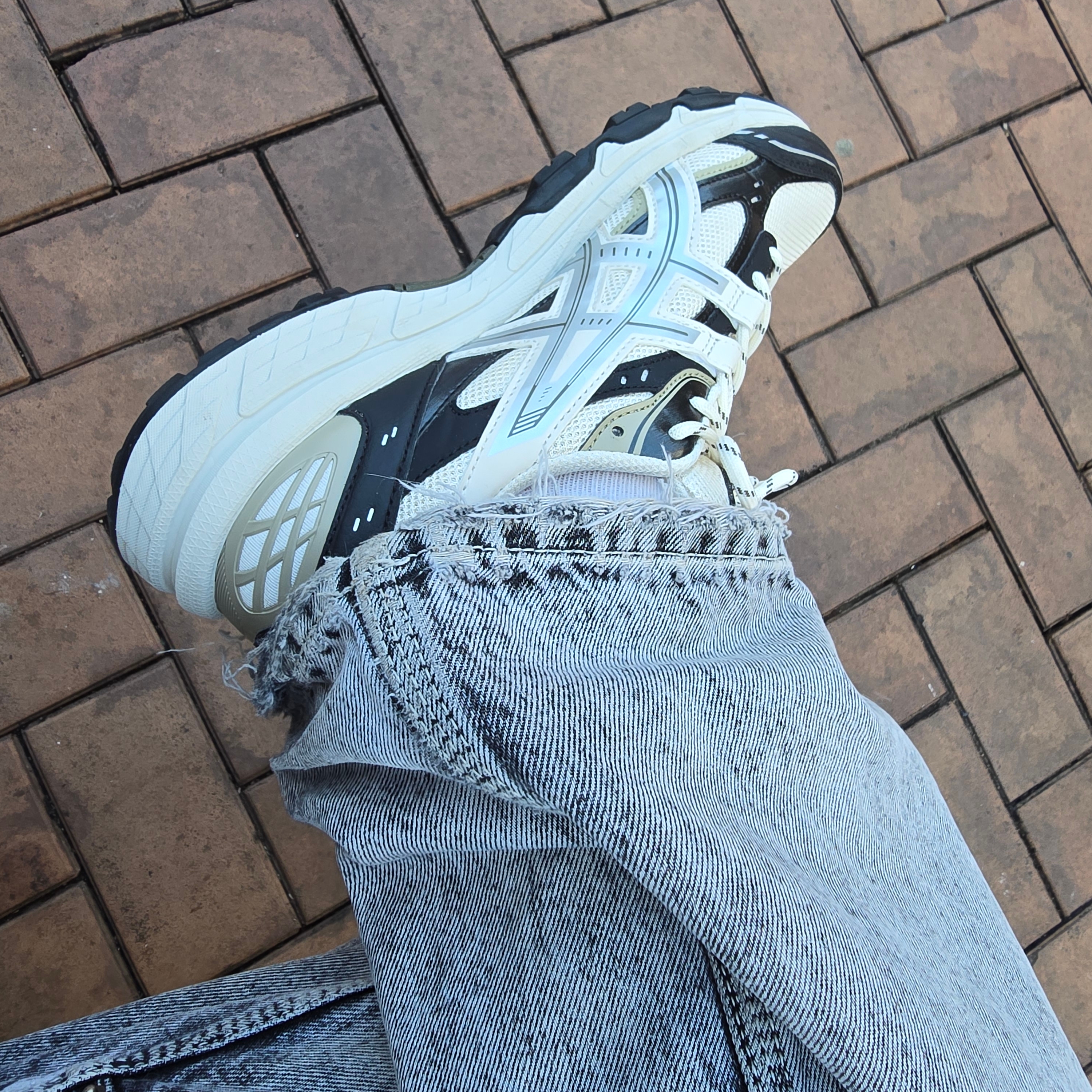 Asics Gel-Nunobiki Cream Dark Olive 착용 스타일 - 3