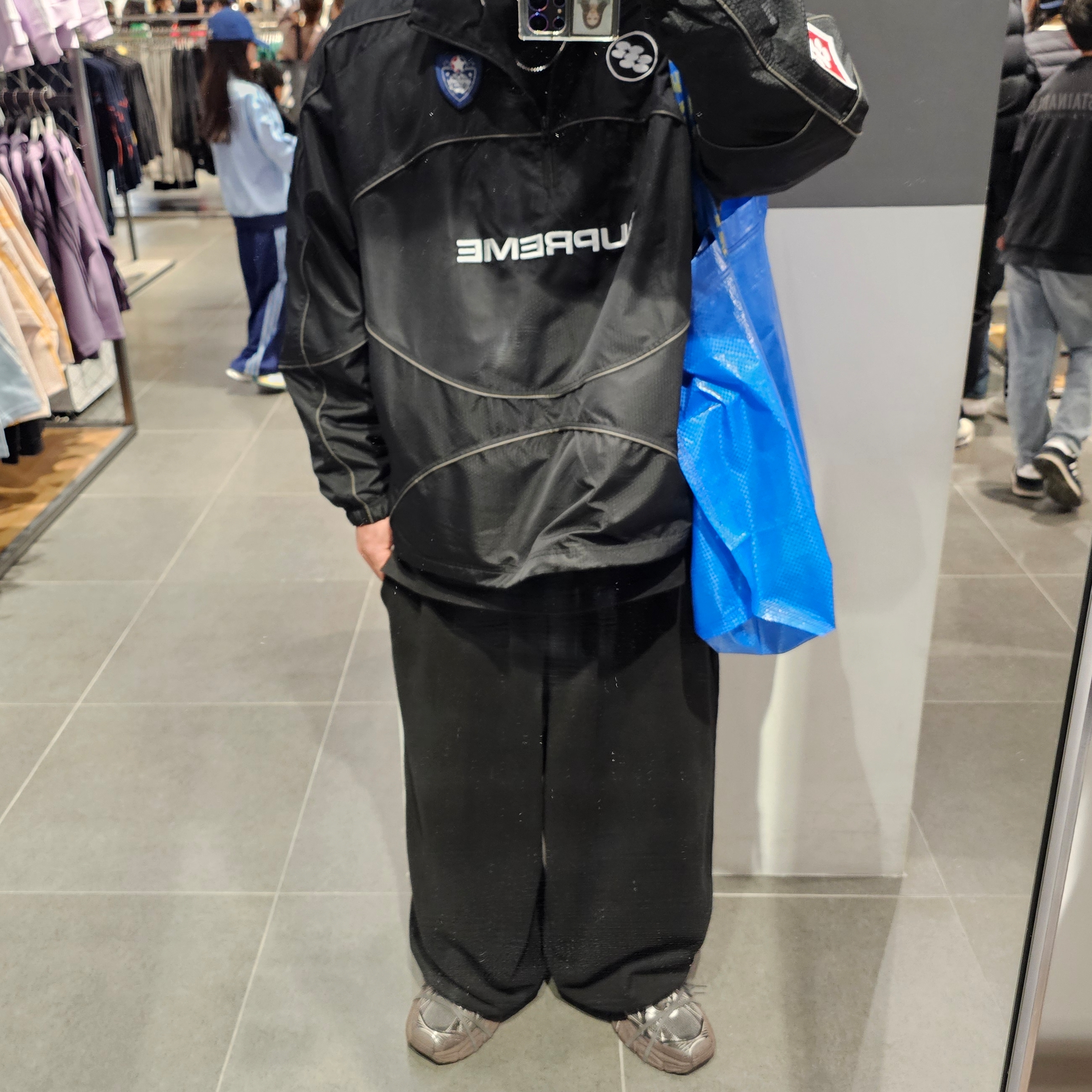 Supreme Reflective Piping Pullover Black - 24FW, Balenciaga 3XL Sneakers Worn Out Brown 착용 스타일