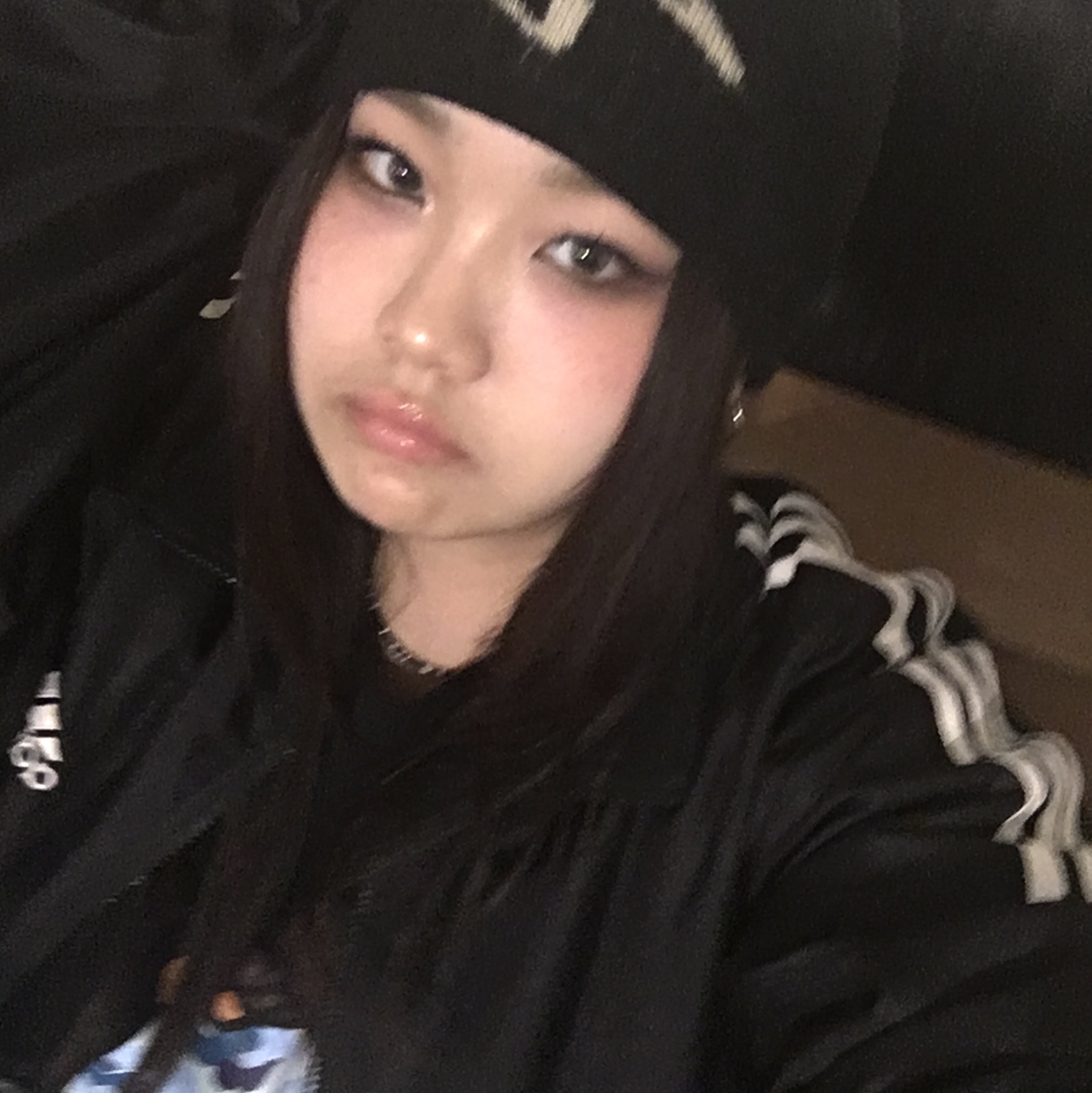 Stussy Brushed Out Stock Skullcap Beanie Black 착용 스타일 - 2