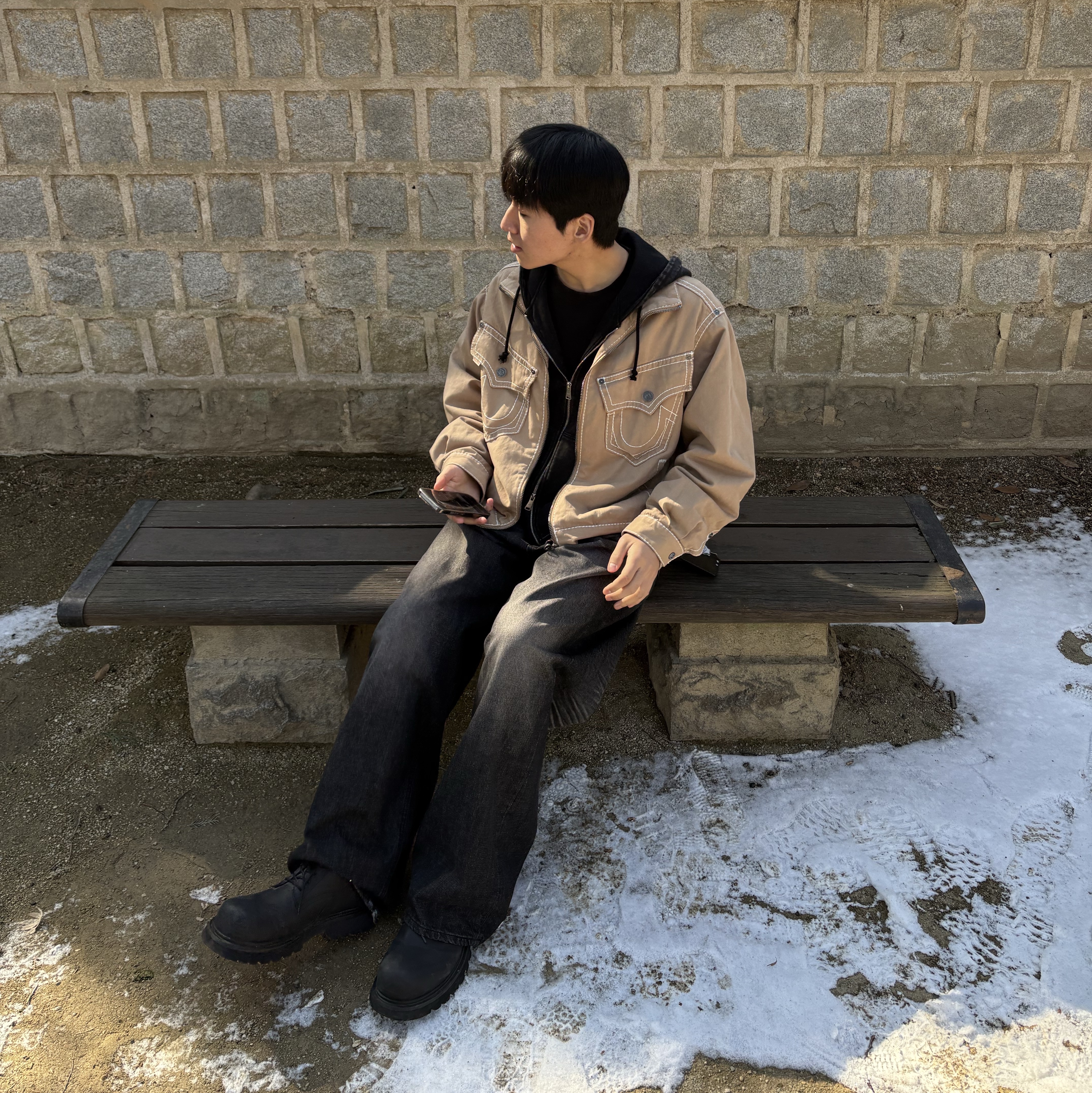 True Religion Noble Jacket Dark Beige 착용 스타일 - 2