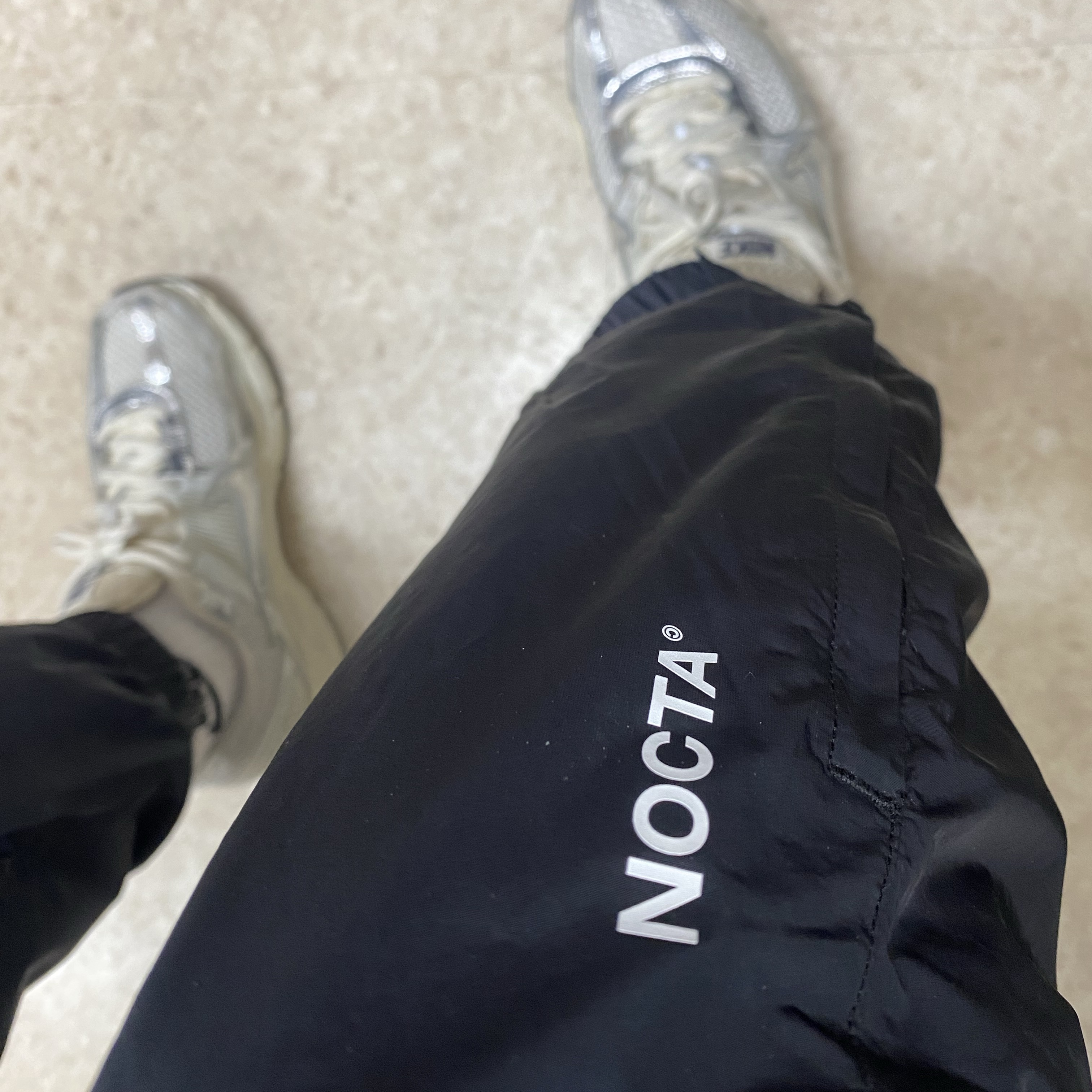 Nike x Drake Nocta Woven Track Pants Black (FN7668-010) 착용 스타일