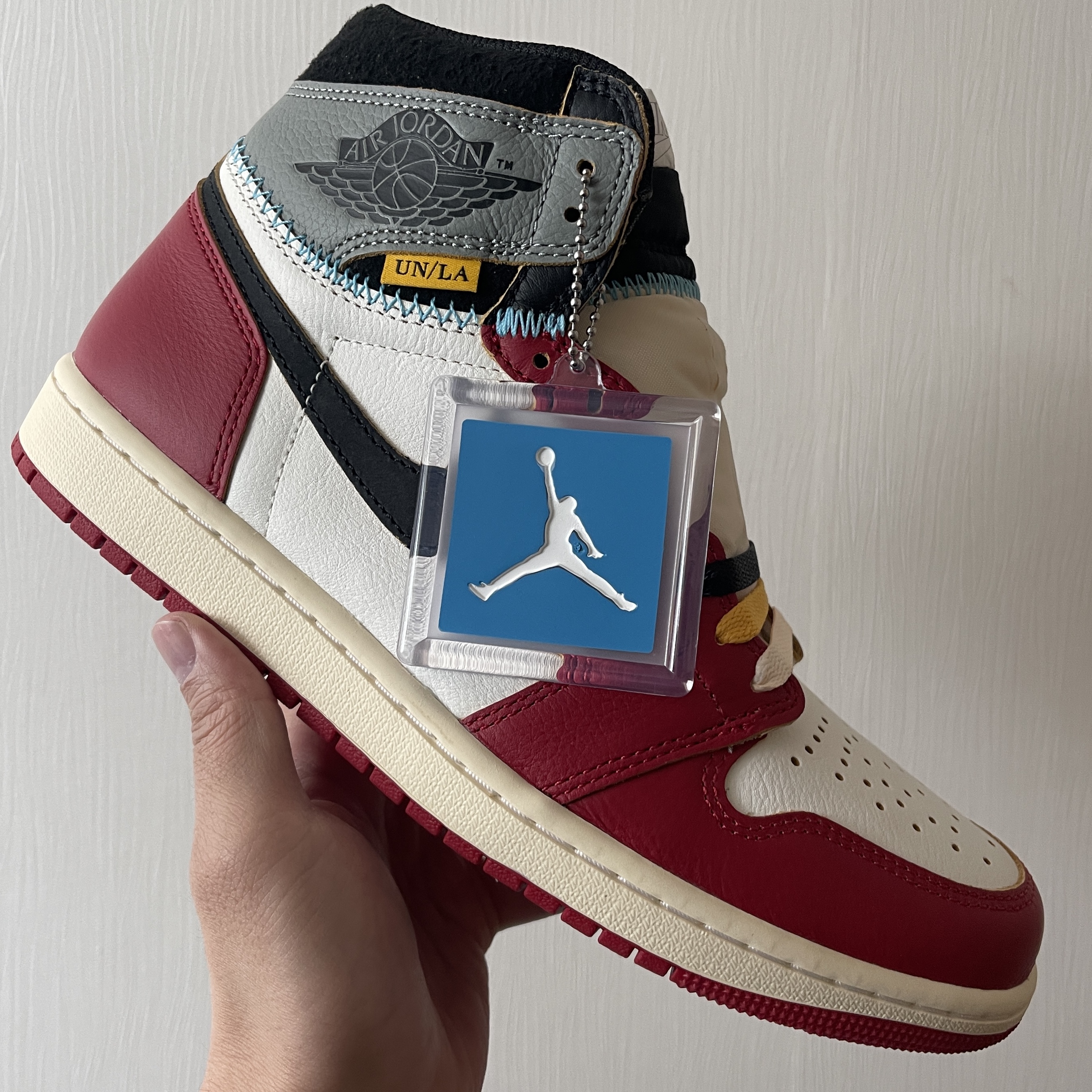 Jordan 1 x Union Retro High OG Chicago Shadow 착용 스타일 - 1