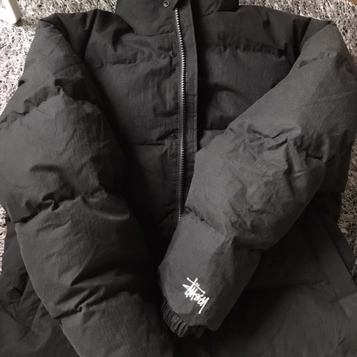 Stussy Ripstop Down Puffer Jacket Black 착용 스타일