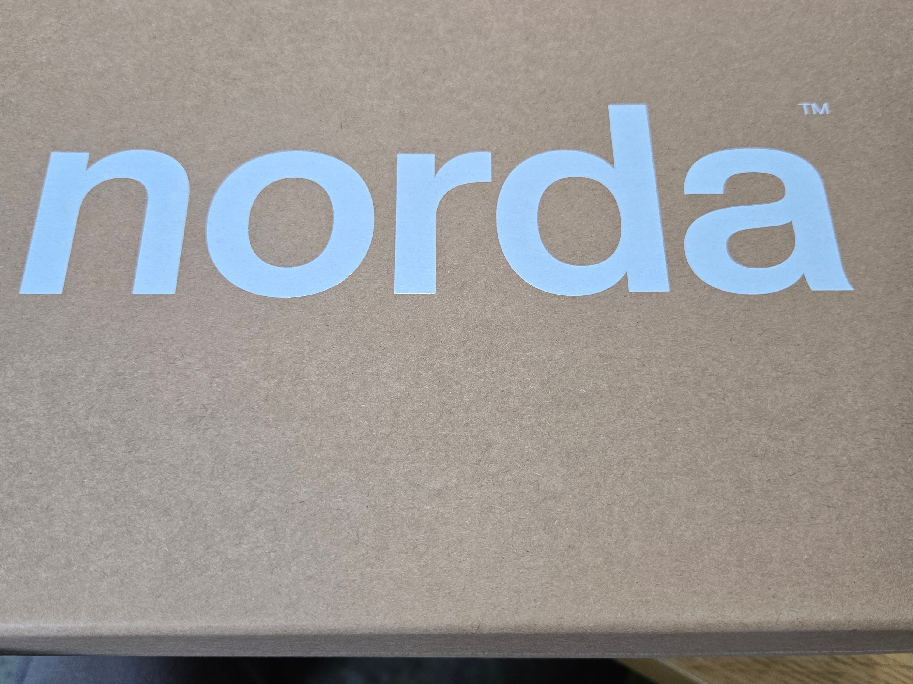 Norda 001/A Cinder 착용 스타일 - 2