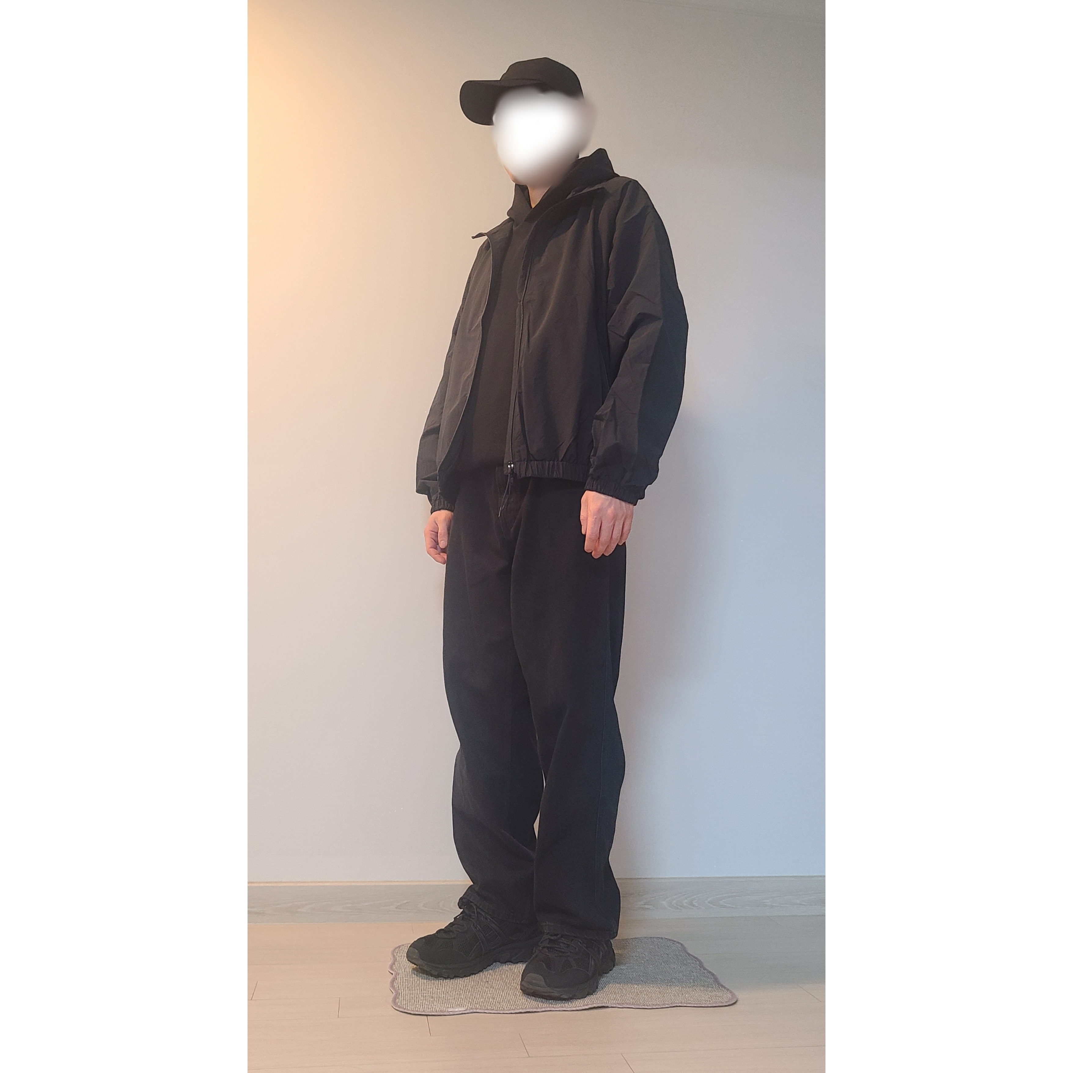 Uniqlo C Sweat Oversized Pullover Hoodie  Black - KR, Asics Gel-Sonoma 15-50 Black 착용 스타일 - 1