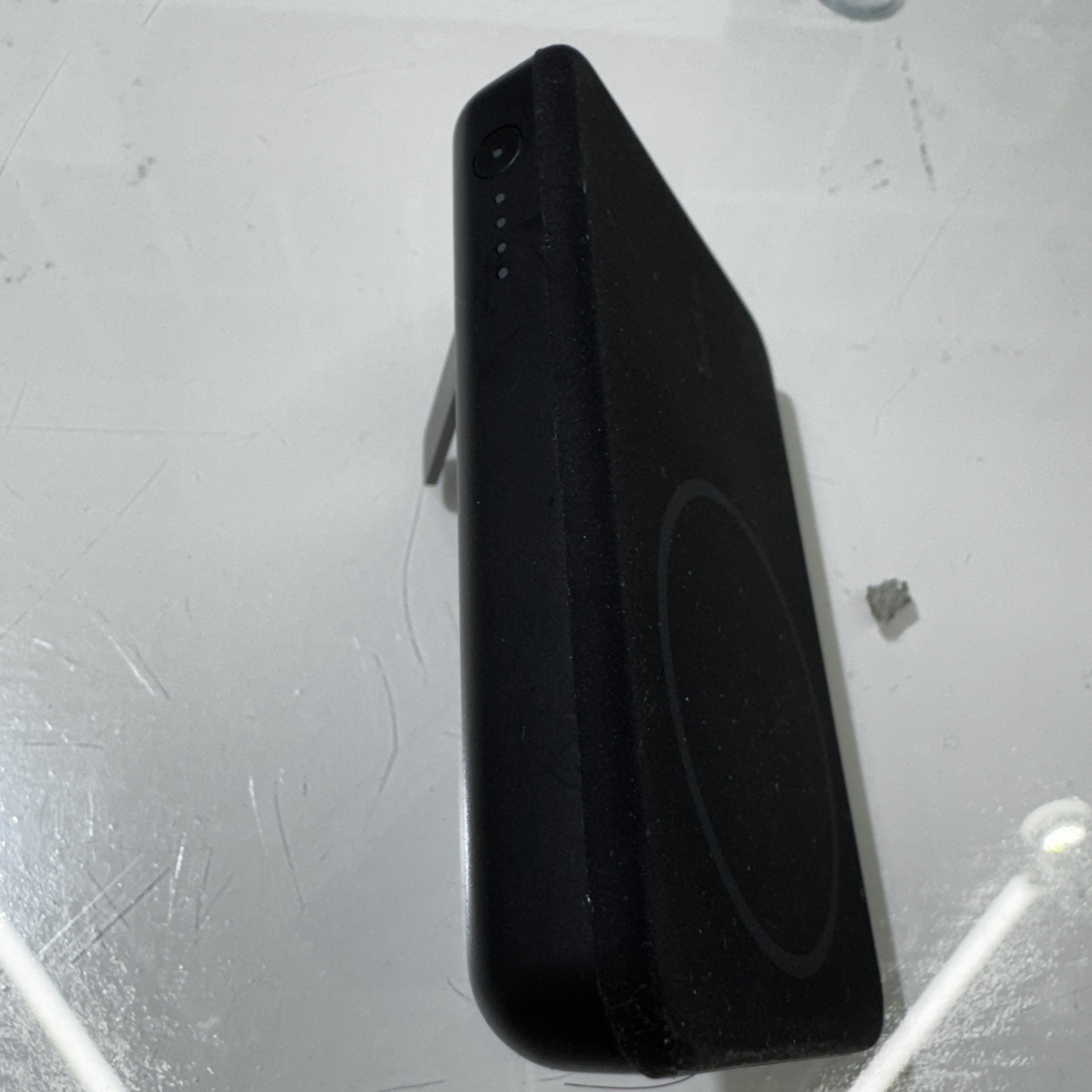 Belkin 5000mAh MagSafe Magnetic Wireless Charging Battery BPD004bt Black 착용 스타일